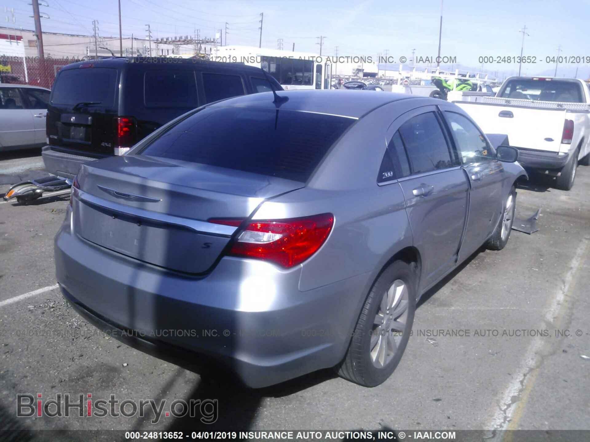 2013 CHRYSLER 200 - VIN: 1C3CCBBB0DN657389 - Photo 4