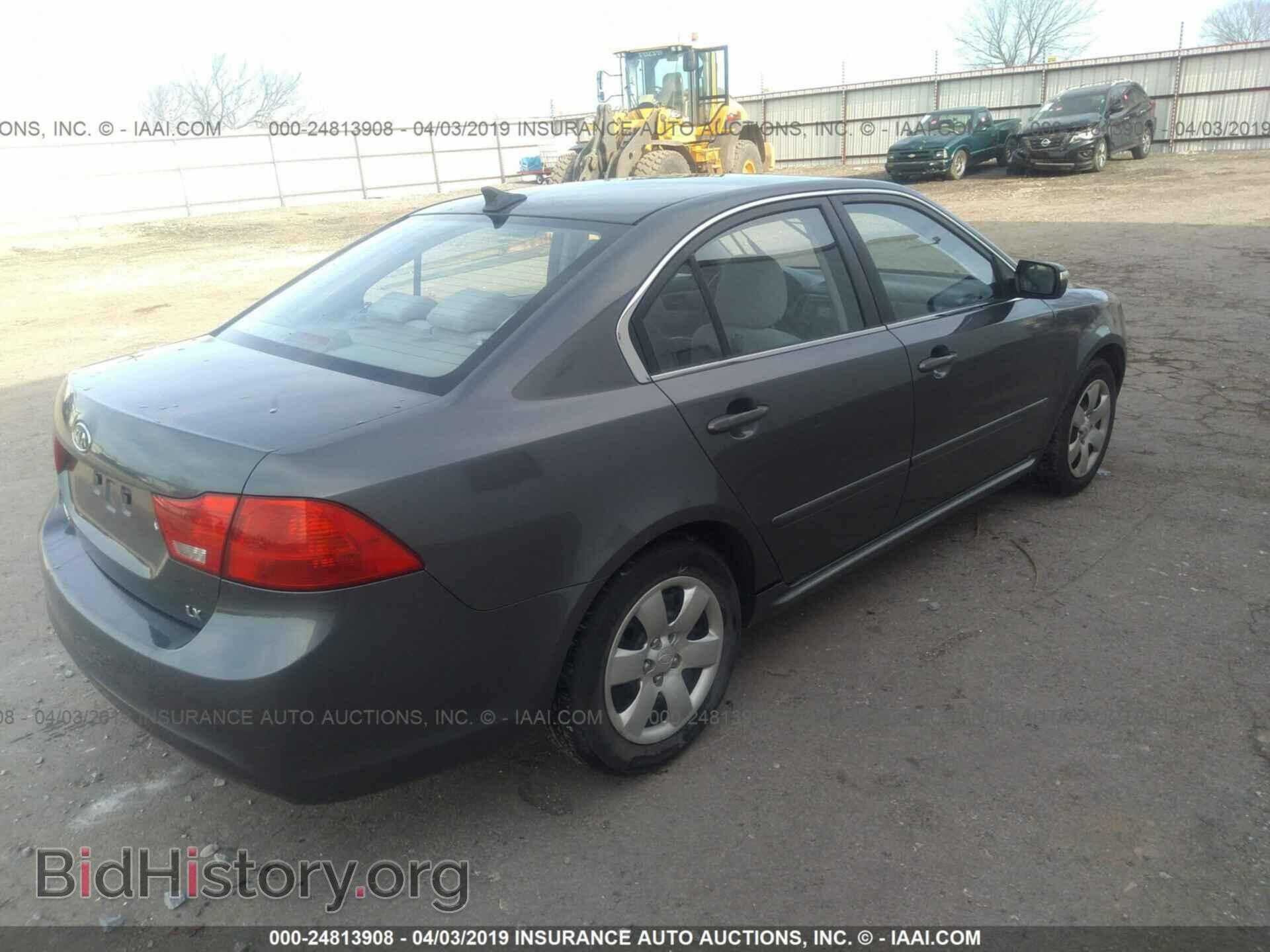 2009 KIA OPTIMA - VIN: KNAGE228195286680 - Фото 4