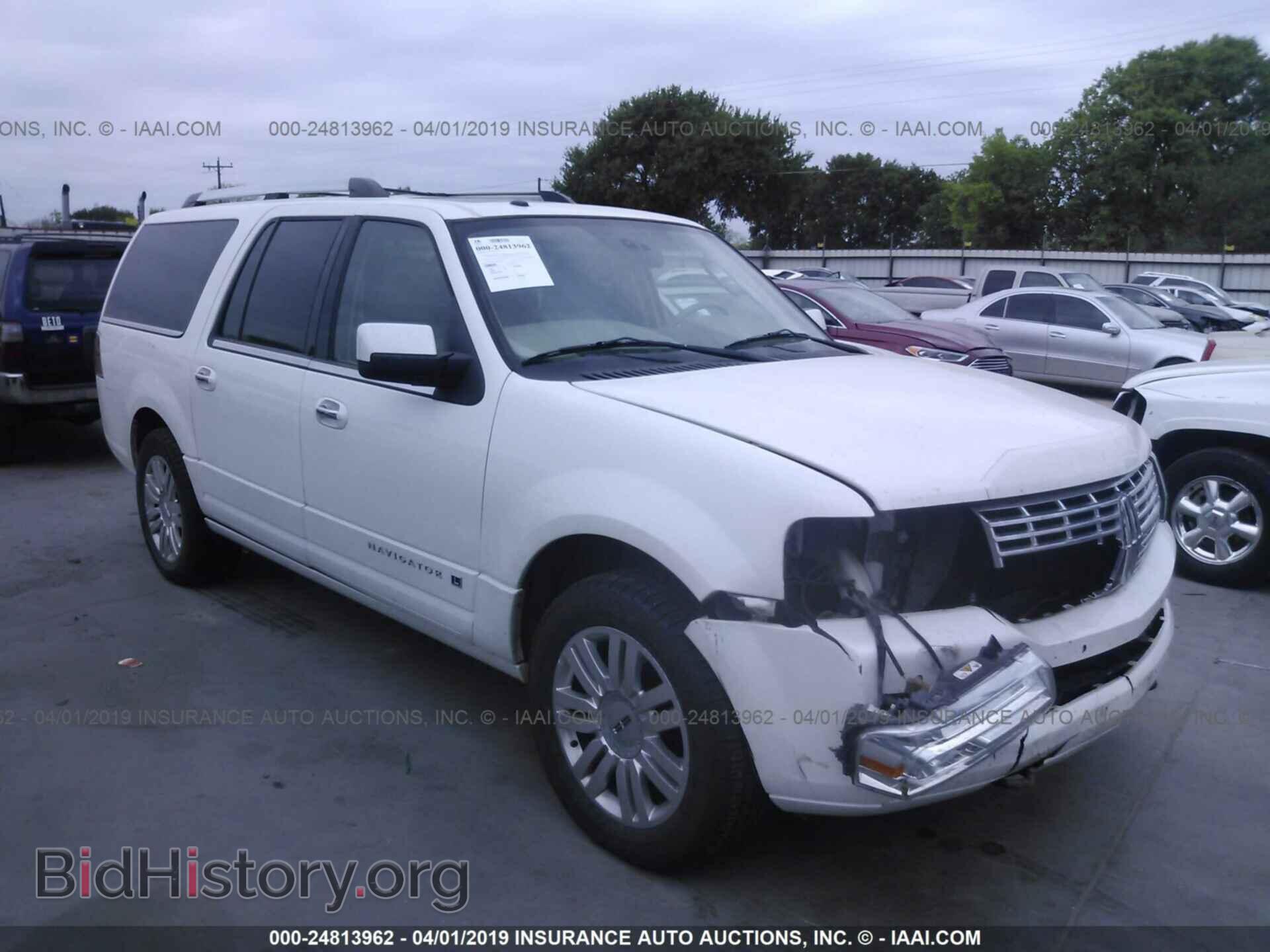 Фотография 5LMJJ3J50CEL09092 - LINCOLN NAVIGATOR 2012