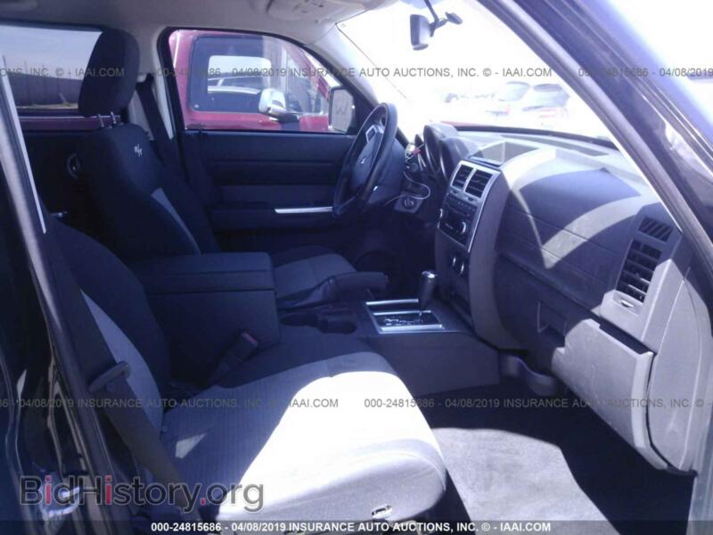 2007 Dodge NITRO (VIN 1D8GT58667W655557) — photo 5 of 10