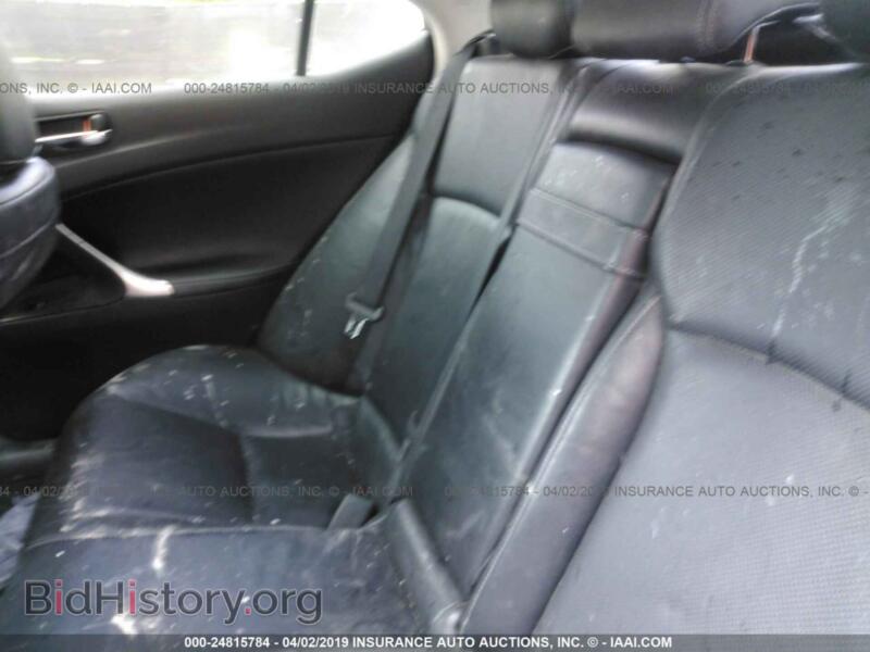 2011 Lexus IS (VIN JTHBE5C25B5026862) — photo 8 of 10