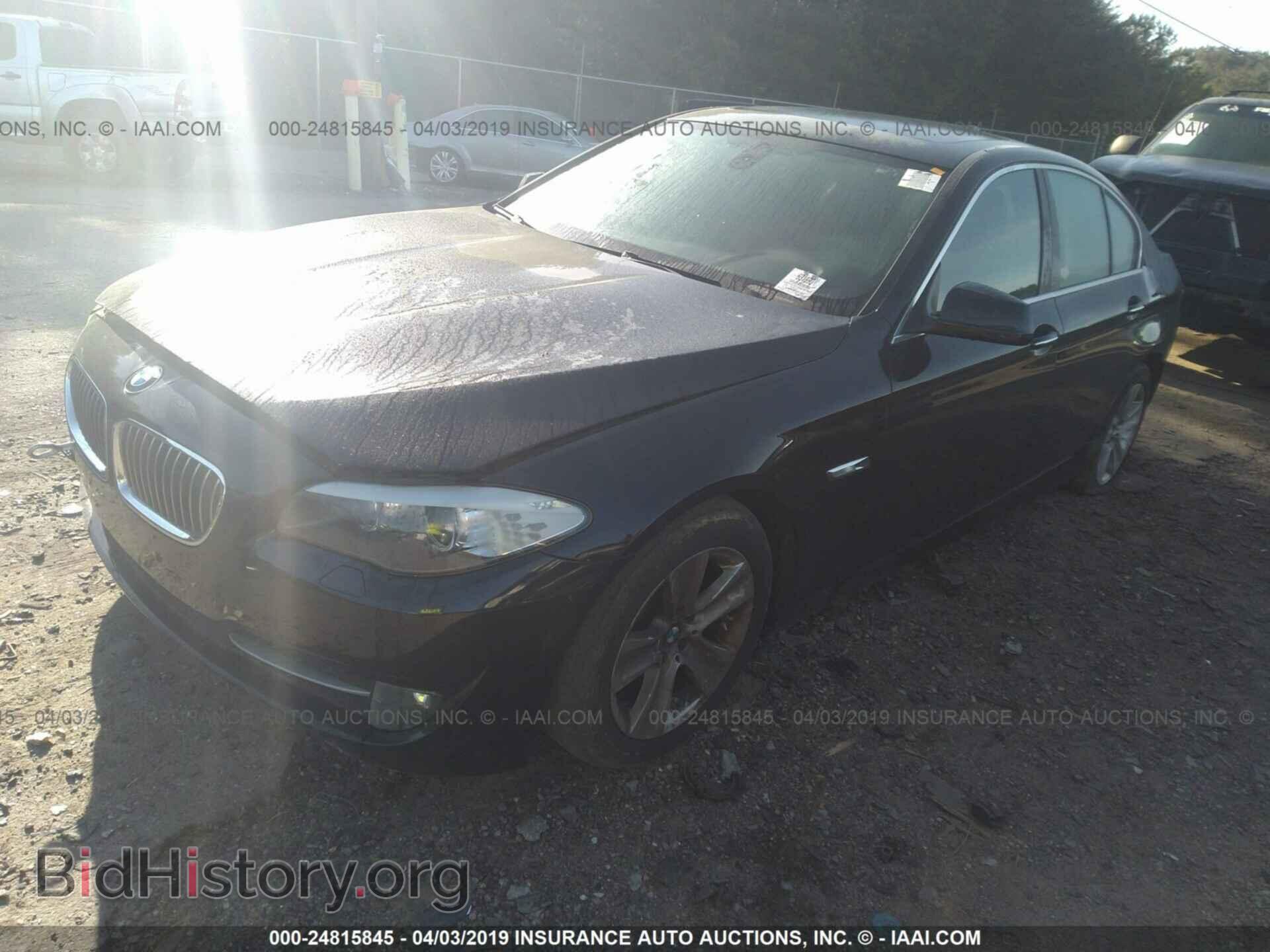 2011 BMW 528 - VIN: WBAFR1C55BC737951 - Photo 2