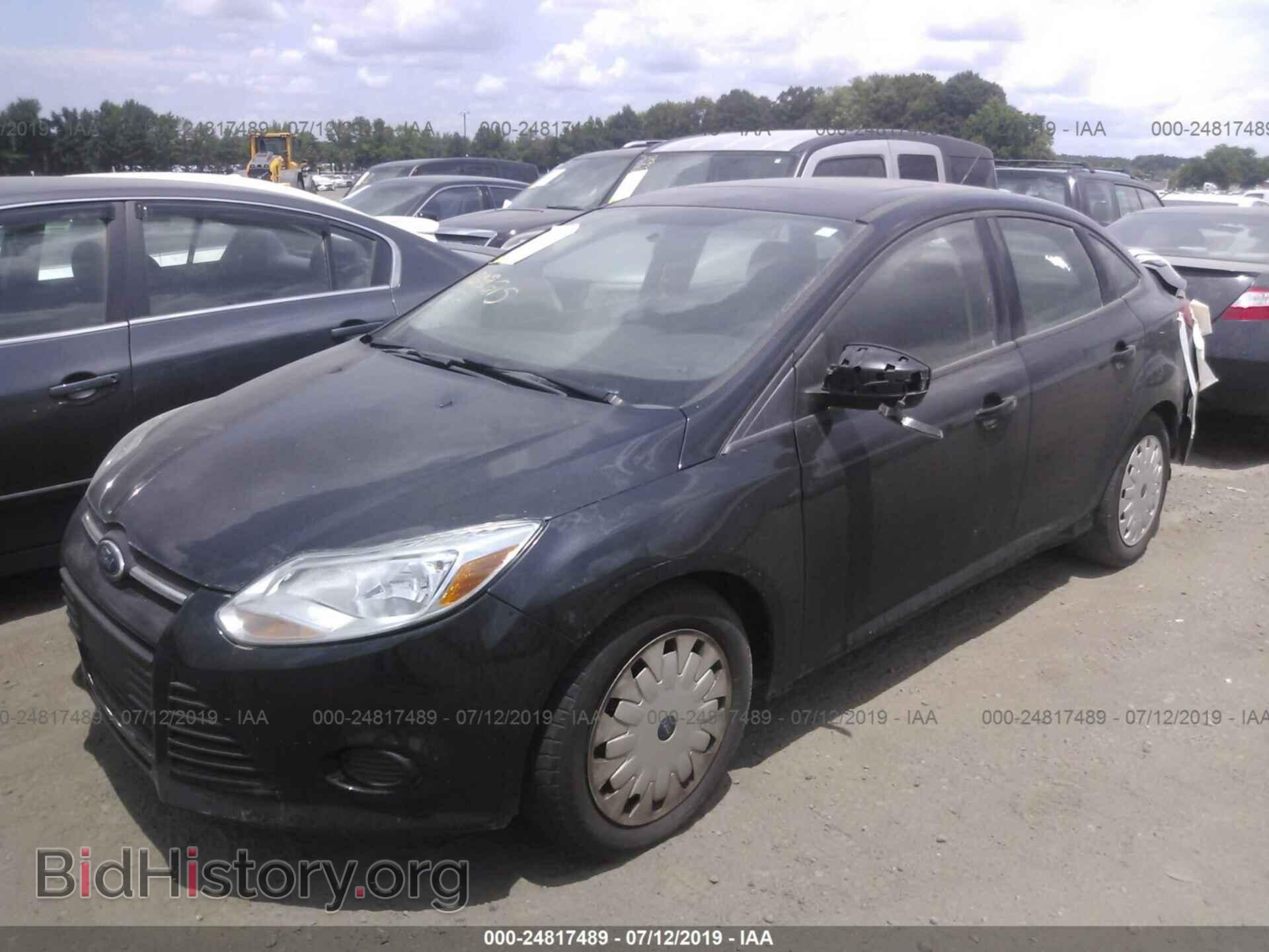 2014 FORD FOCUS - VIN: 1FADP3F27EL121868 - Photo 2