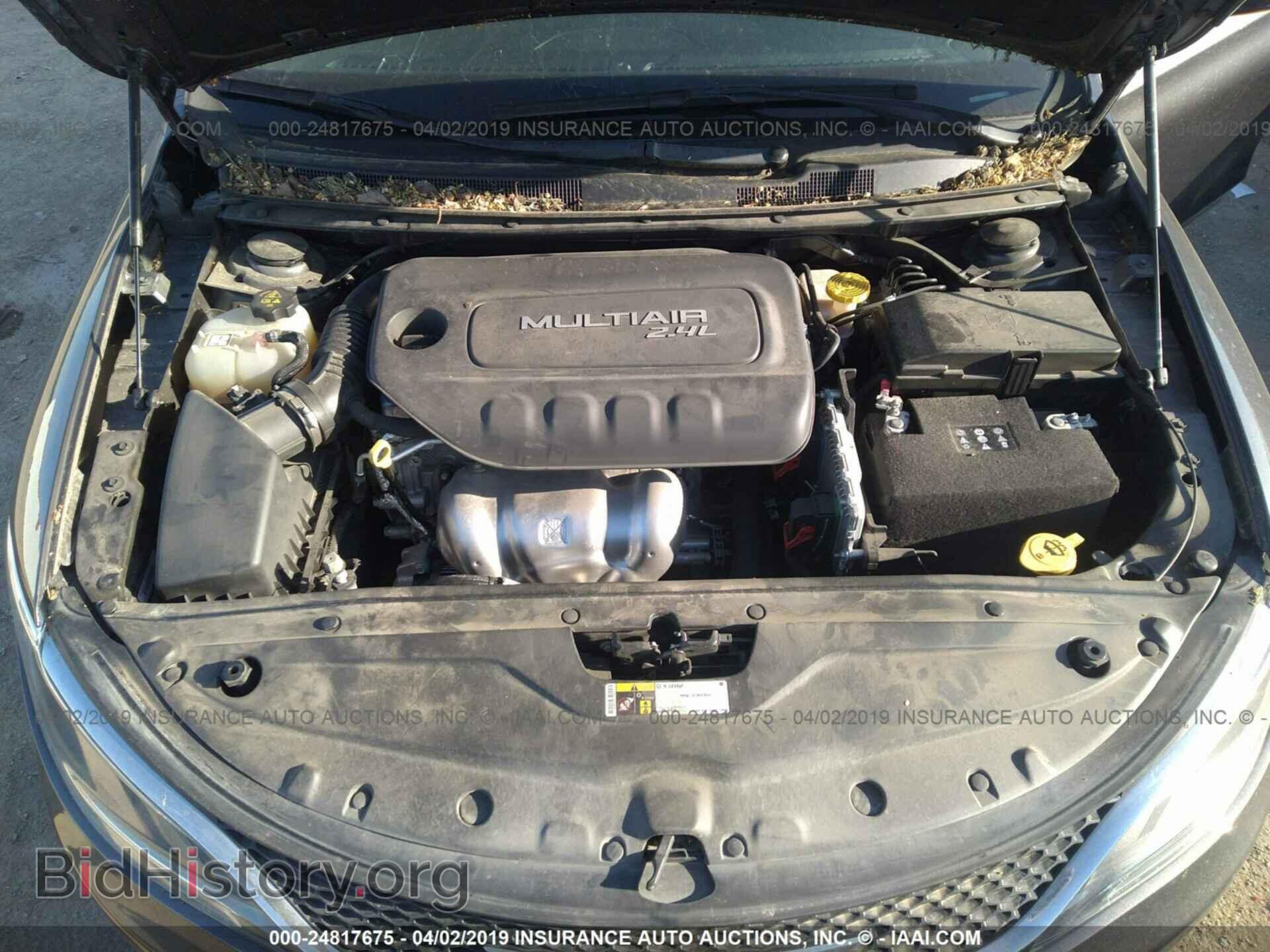 2016 CHRYSLER 200 - VIN: 1C3CCCAB8GN145455 - Фото 10