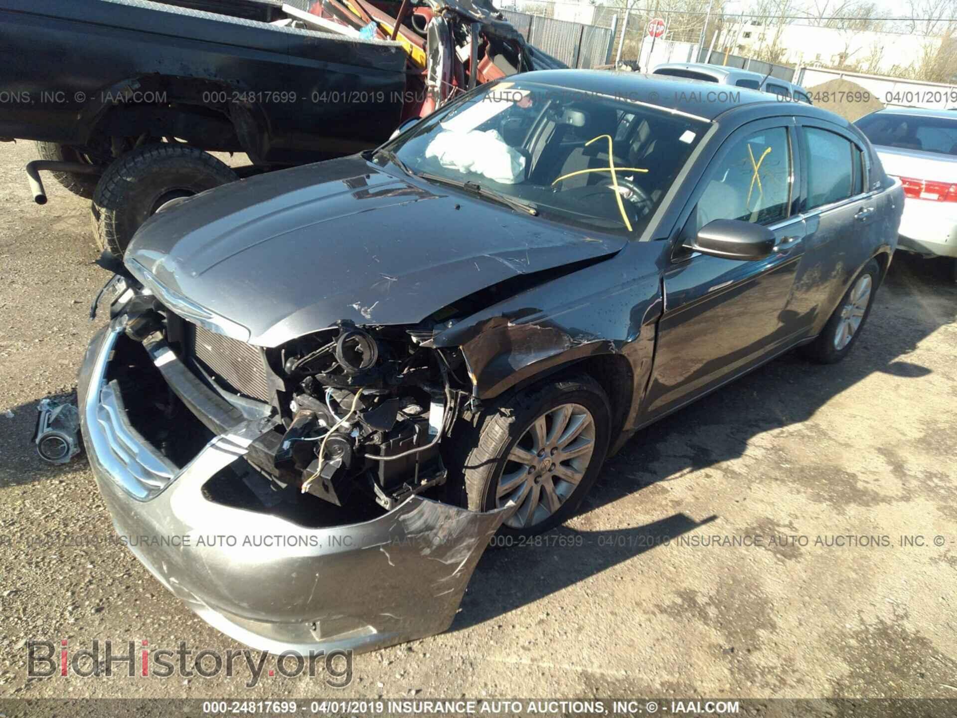 2013 CHRYSLER 200 - VIN: 1C3CCBBB6DN570872 - Фото 2
