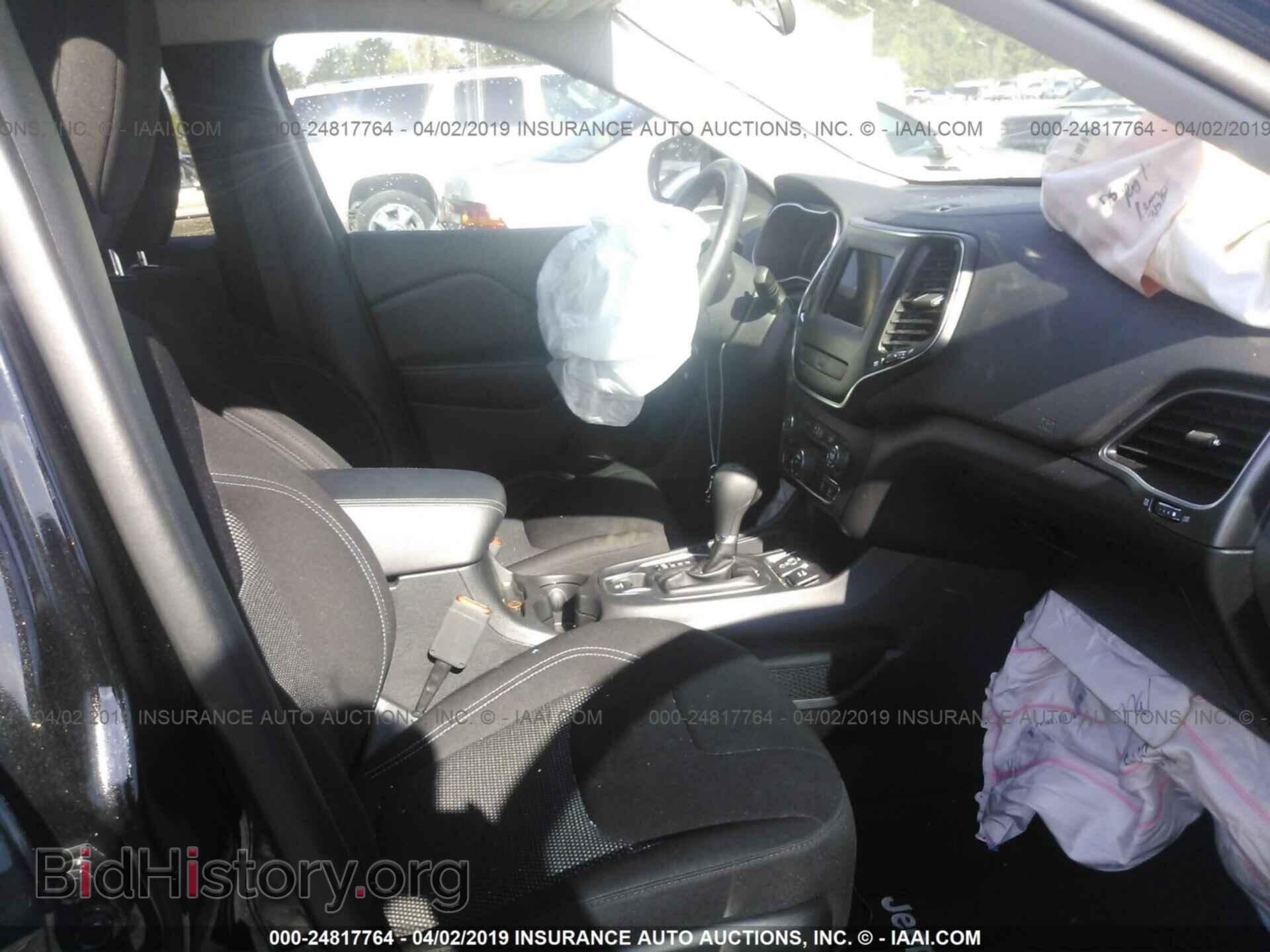 2019 JEEP CHEROKEE - VIN: 1C4PJLCB8KD241441 - Photo 5