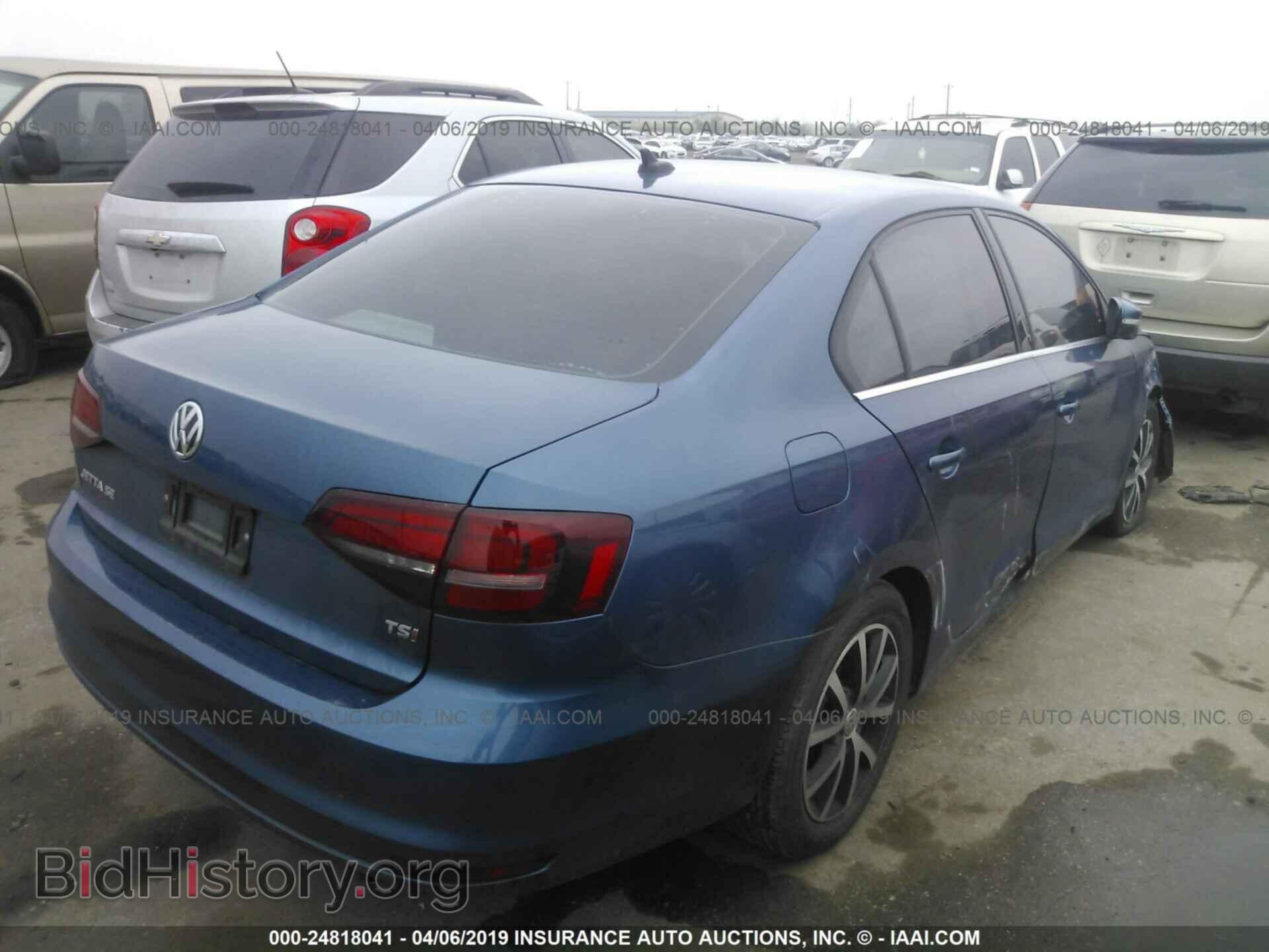 2017 VOLKSWAGEN JETTA - VIN: 3VWDB7AJ3HM246073 - Photo 4