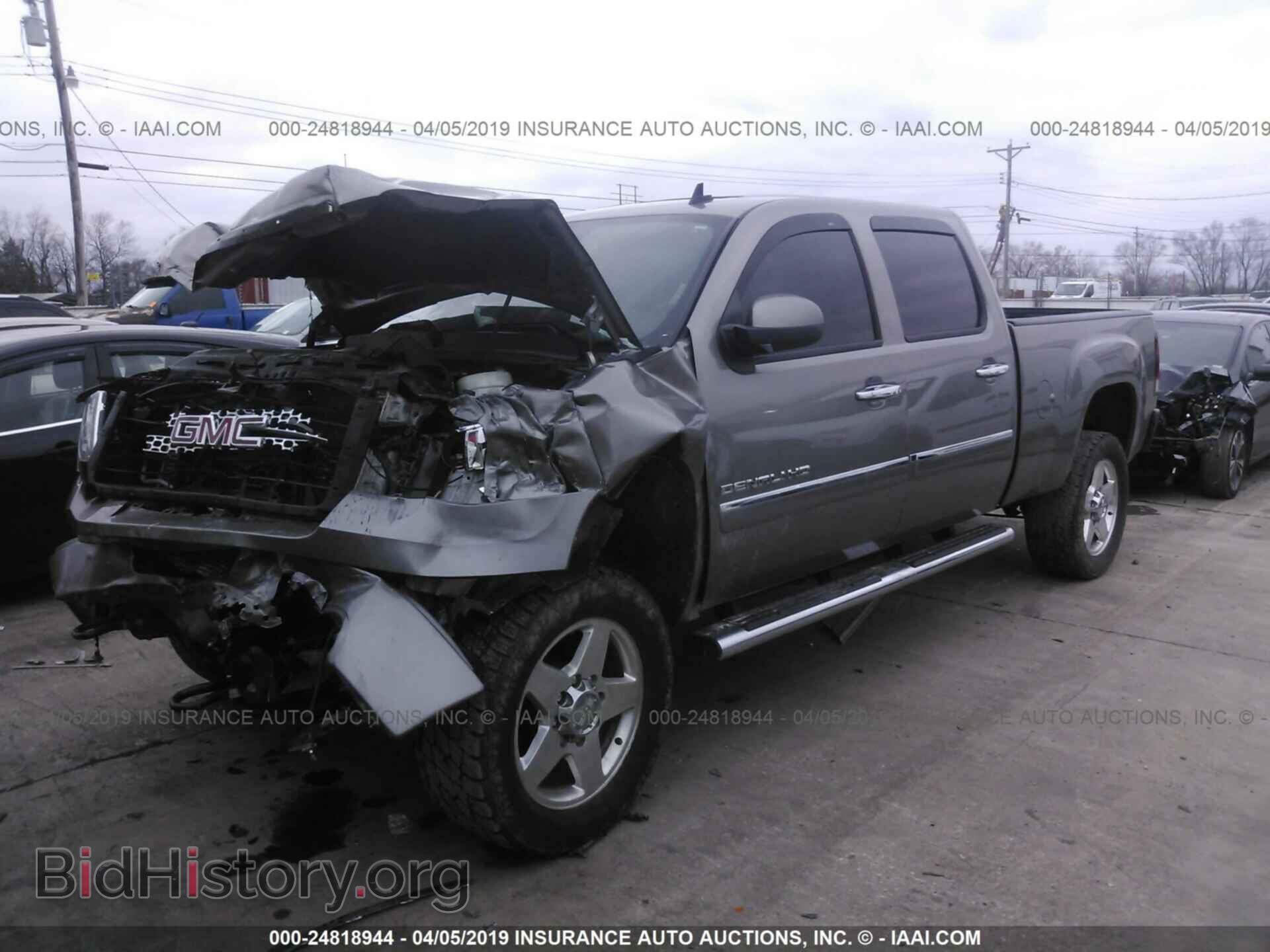 2013 GMC SIERRA - VIN: 1GT125E81DF180084 - Фото 2