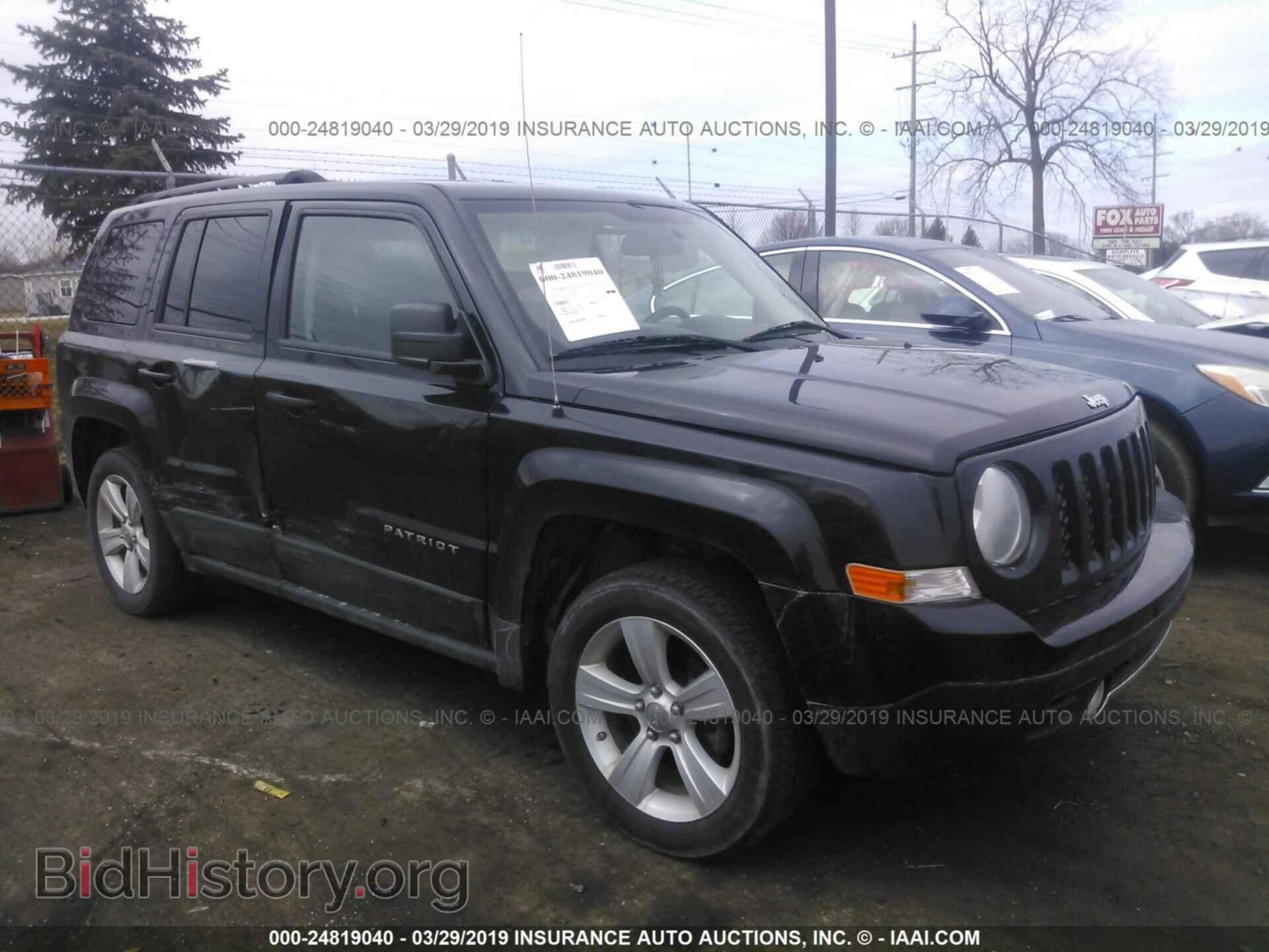 Photo 1J4NT4GB7BD142833 - JEEP PATRIOT 2011