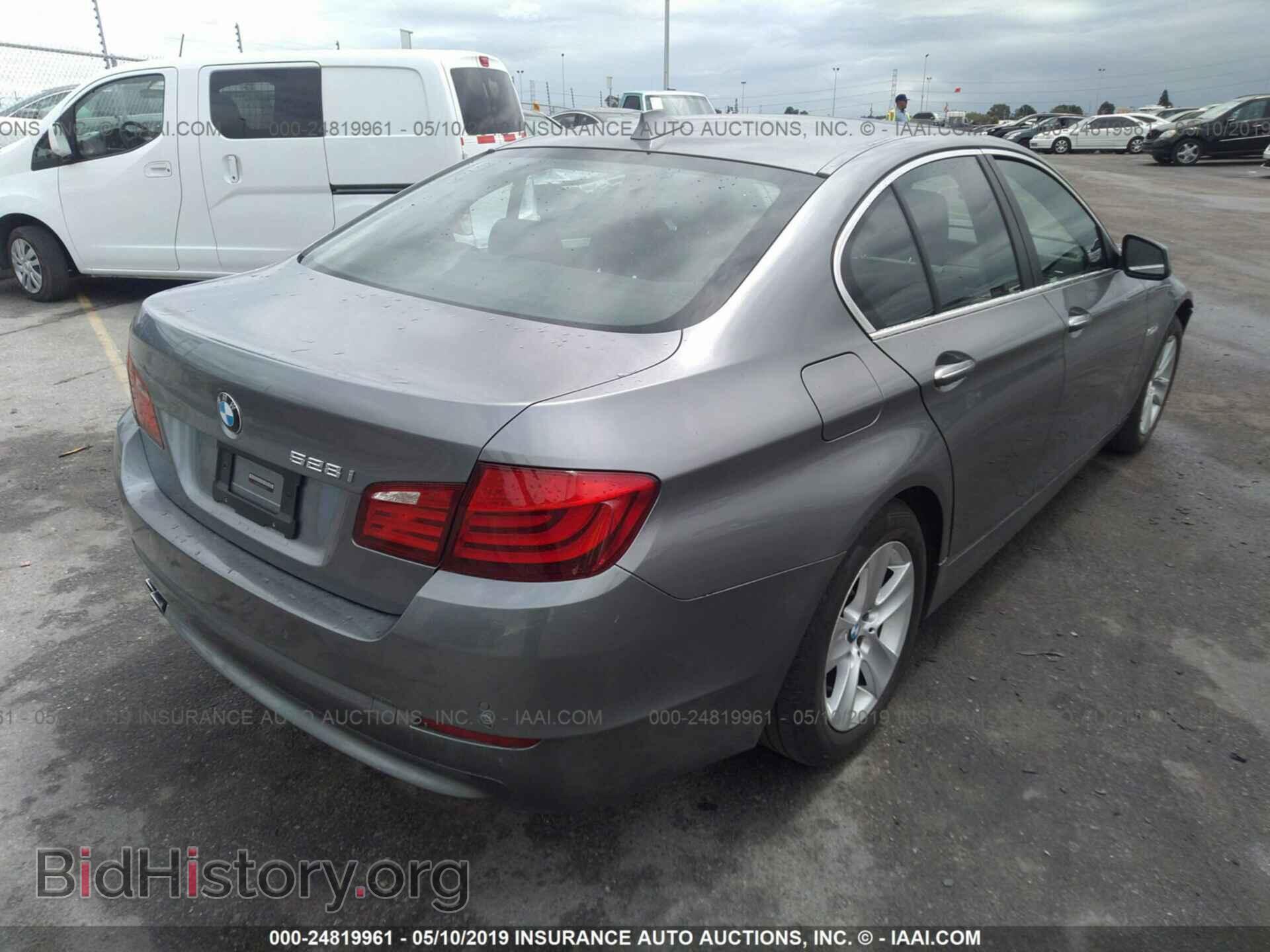 2011 BMW 528 - VIN: WBAFR1C51BC740345 - Фото 4