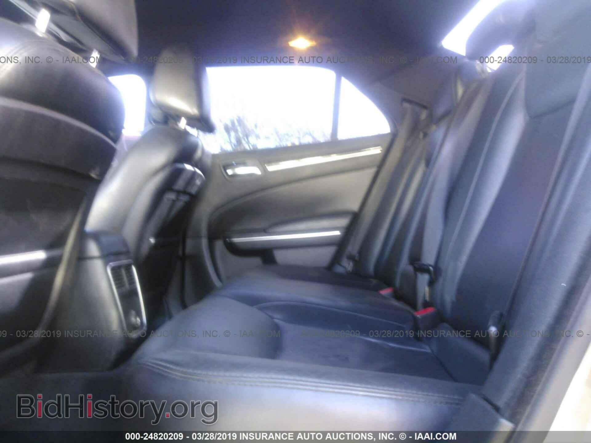 2011 CHRYSLER 300 - VIN: 2C3CA5CG9BH533760 - Фото 8