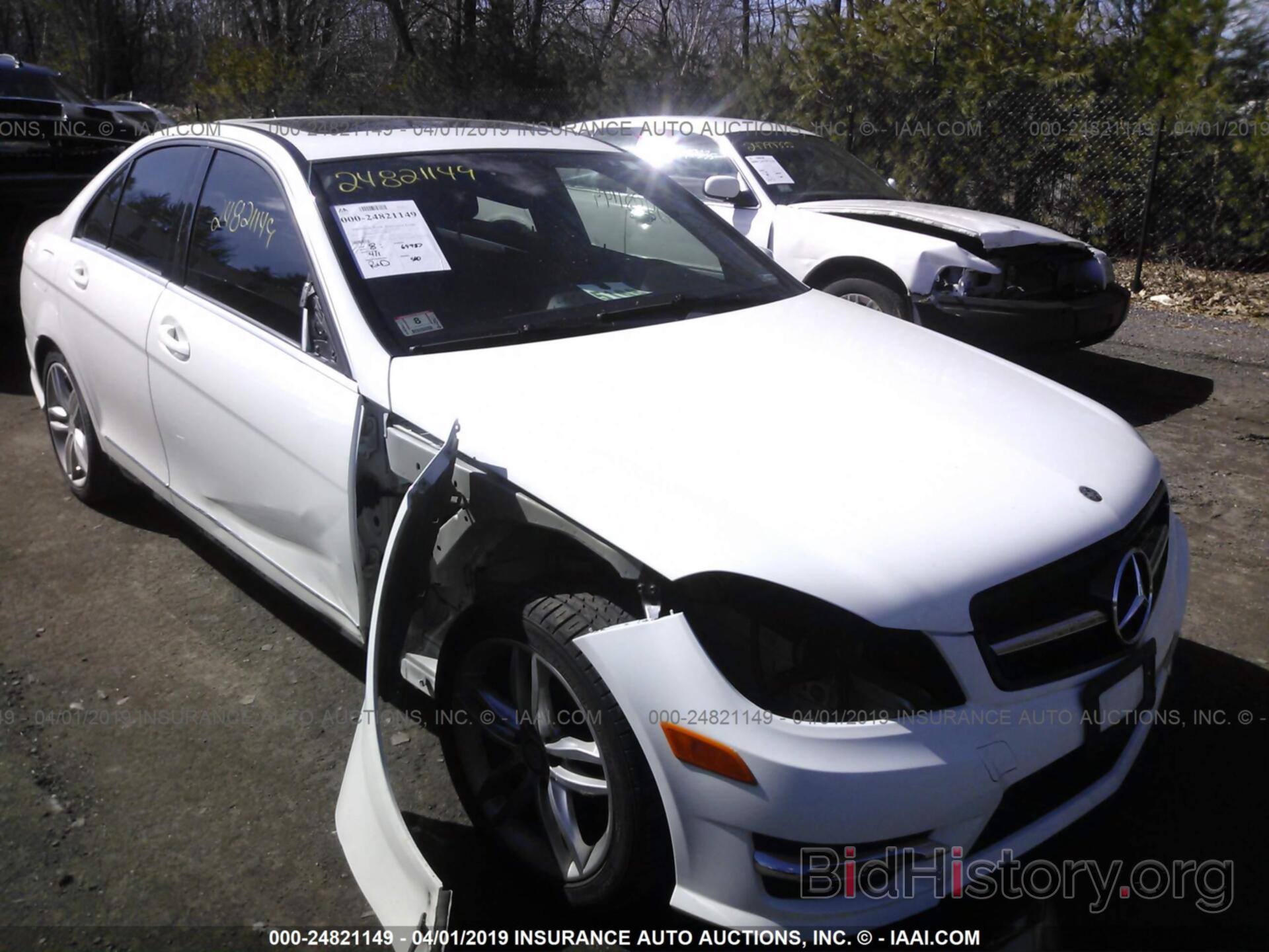 Photo WDDGF8AB6DG136955 - MERCEDES-BENZ C 2013