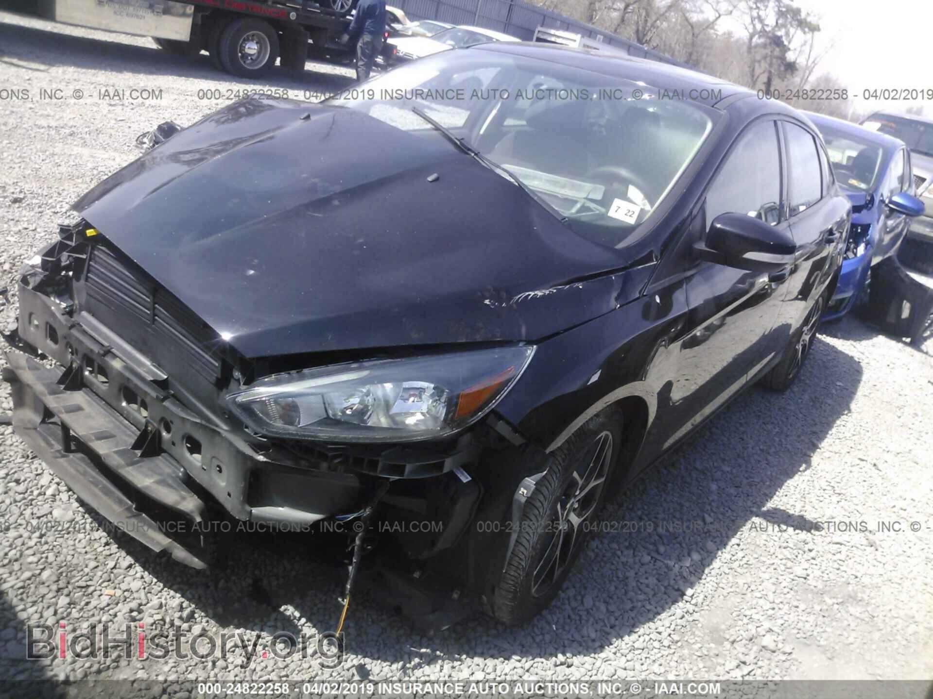 2017 FORD FOCUS - VIN: 1FADP3H28HL266032 - Фото 2