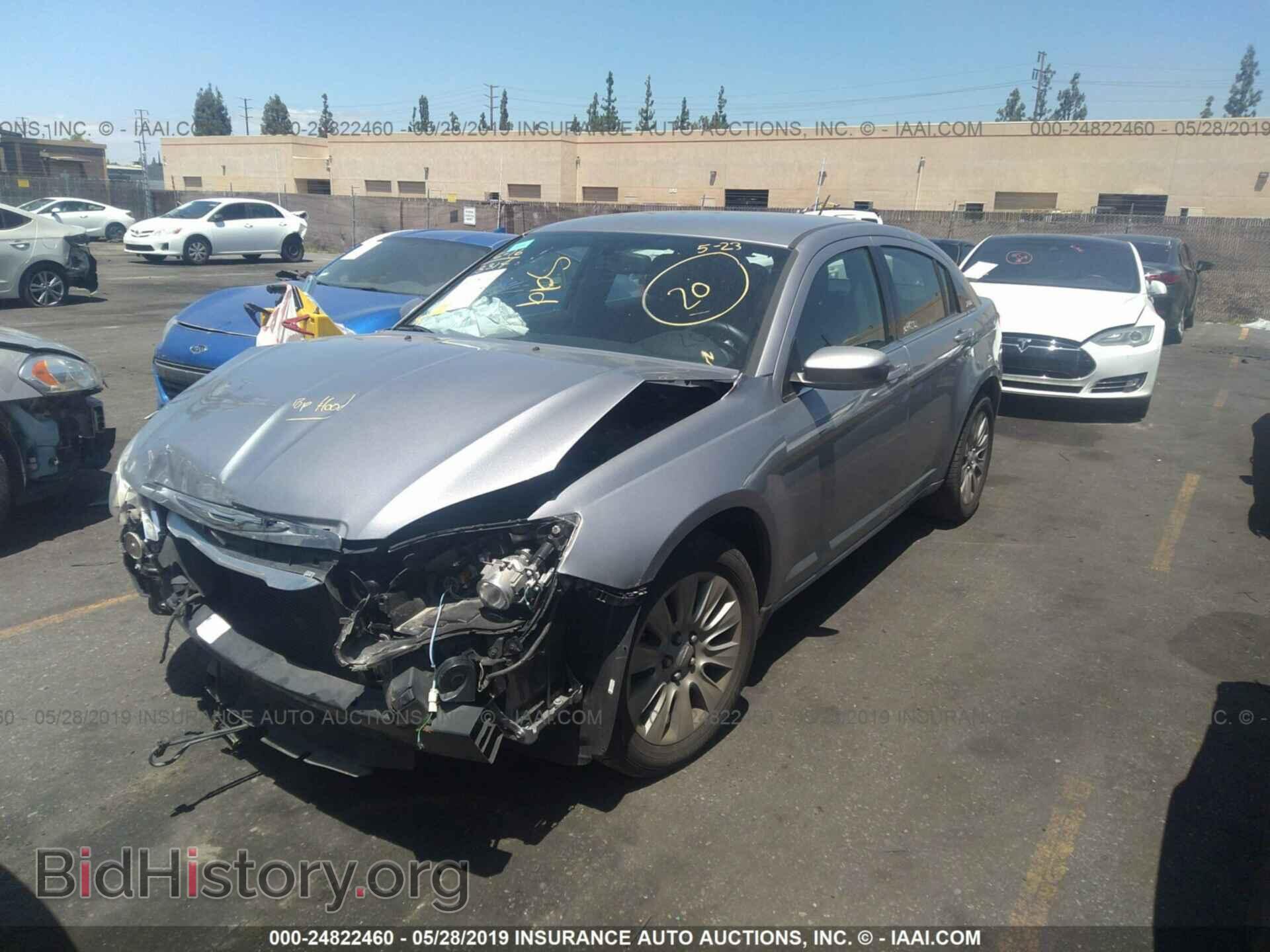 2013 CHRYSLER 200 - VIN: 1C3CCBAB7DN713717 - Photo 2