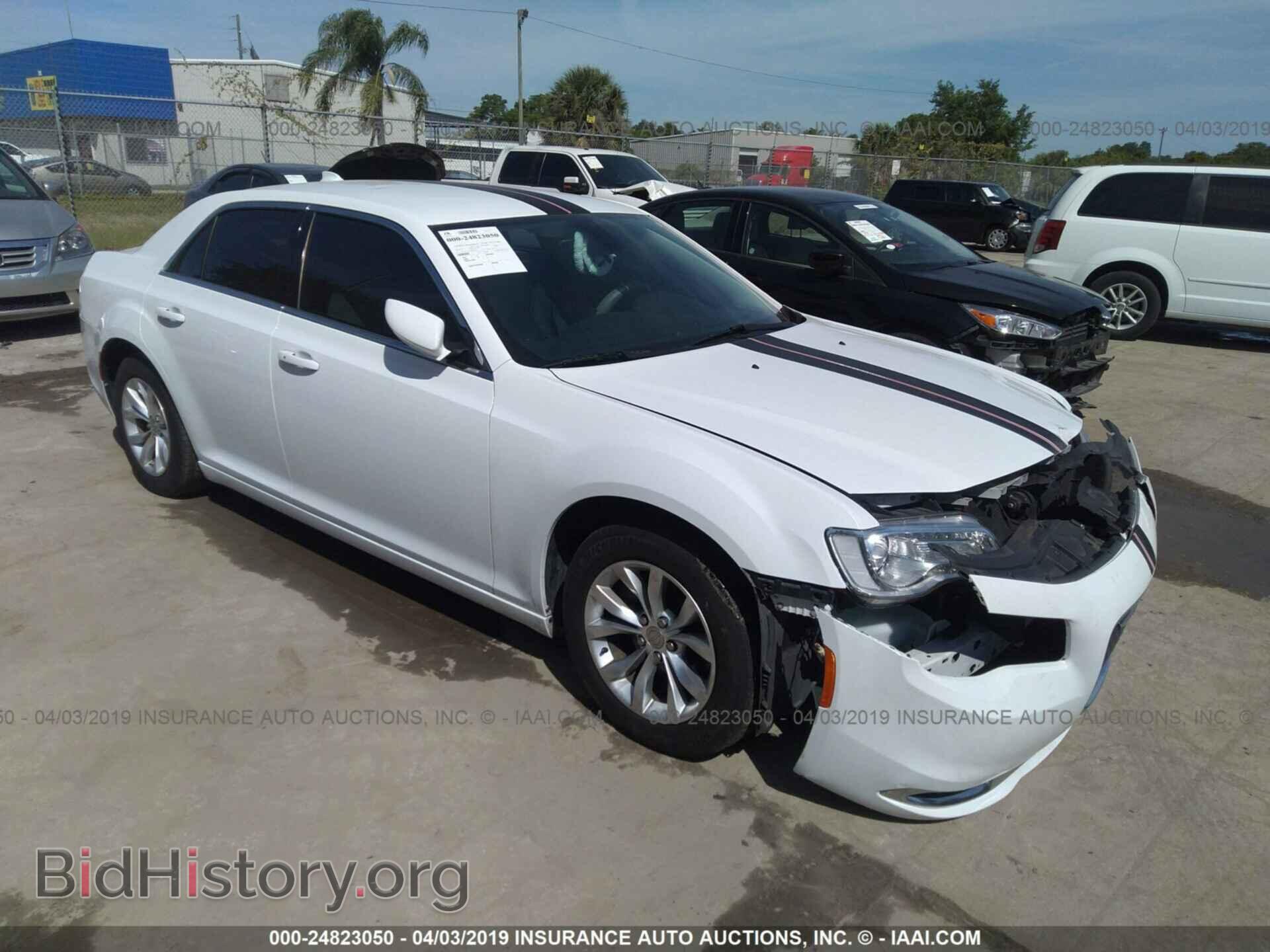 Photo 2C3CCAAG4FH810424 - CHRYSLER 300 2015