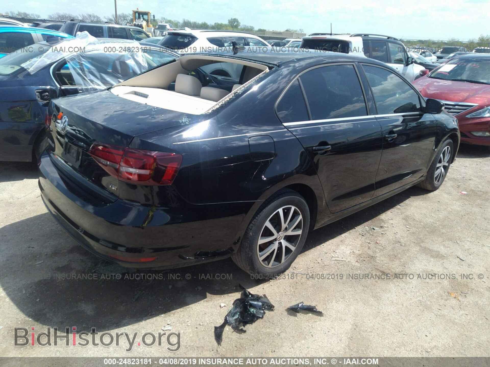 2017 VOLKSWAGEN JETTA - VIN: 3VWDB7AJ3HM382655 - Фото 4