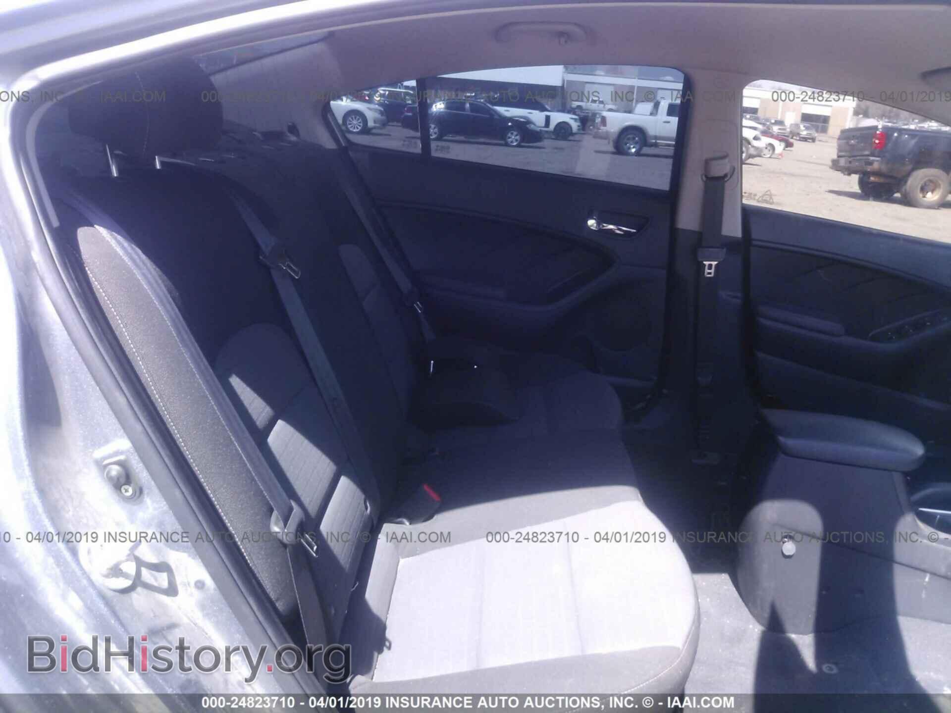 2017 KIA FORTE - VIN: 3KPFL4A76HE099334 - Photo 8