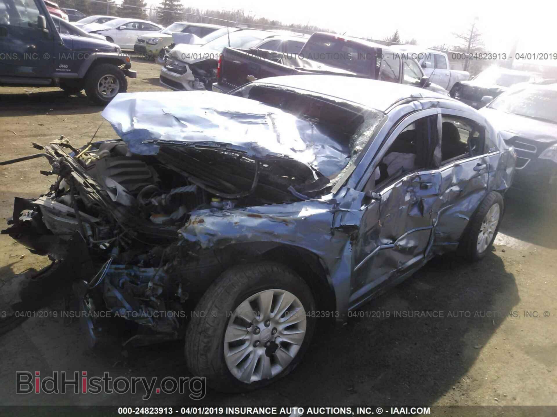 2011 CHRYSLER 200 - VIN: 1C3BC4FBXBN538456 - Фото 2