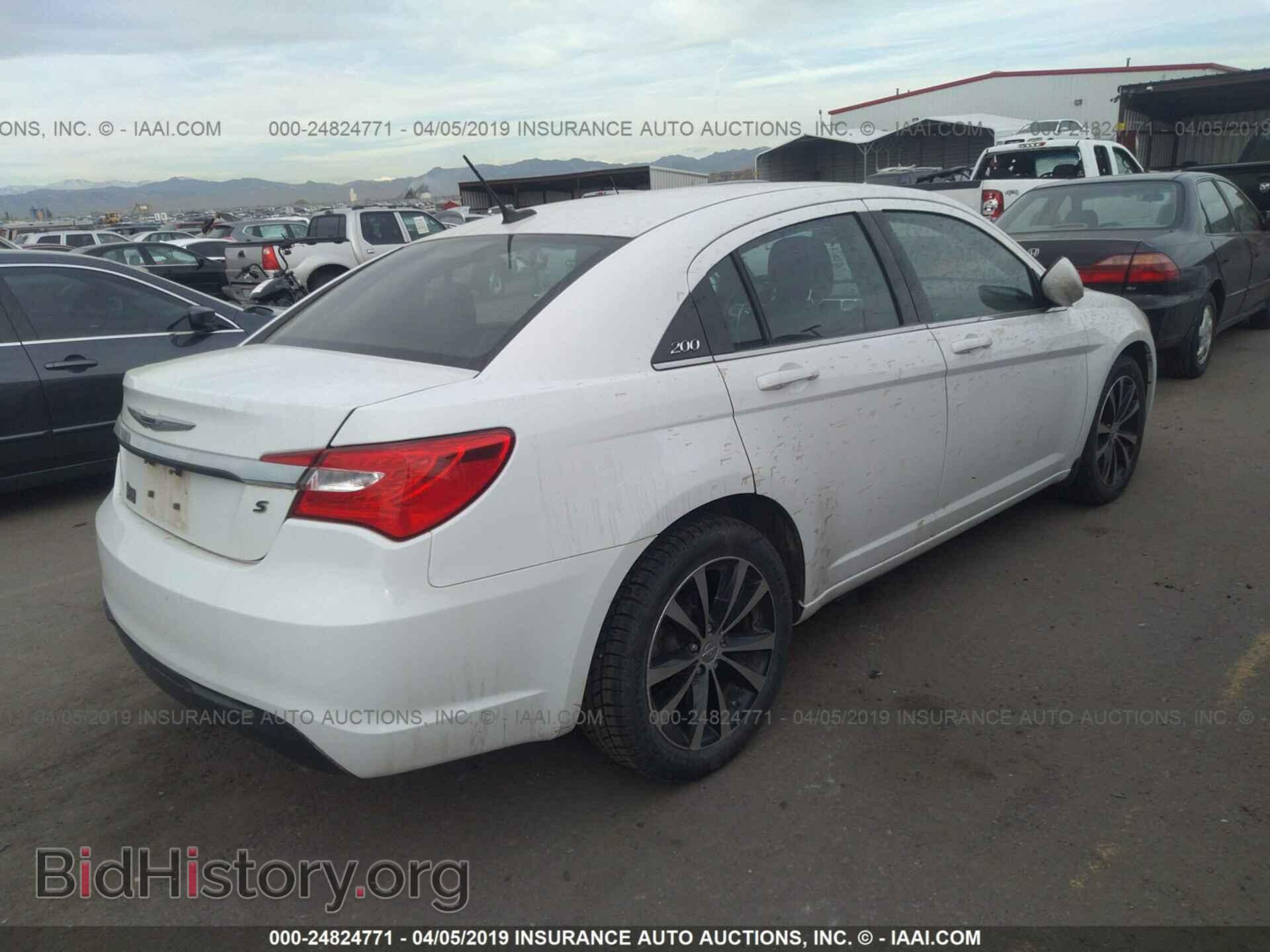 2014 CHRYSLER 200 - VIN: 1C3CCBBG2EN180302 - Фото 4