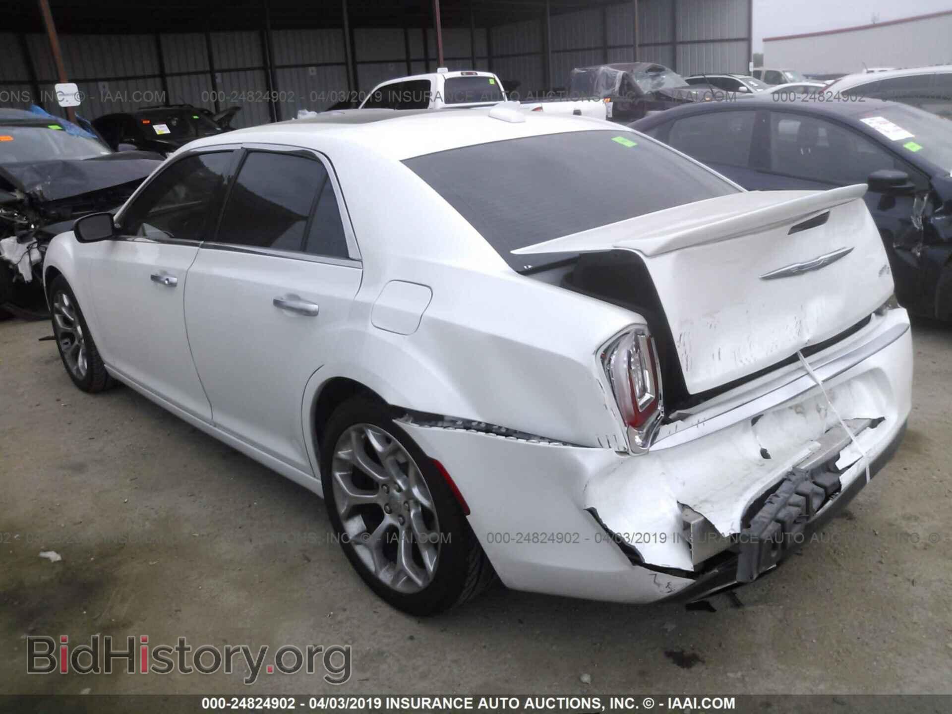 2016 CHRYSLER 300C - VIN: 2C3CCAPT2GH198357 - Фото 3