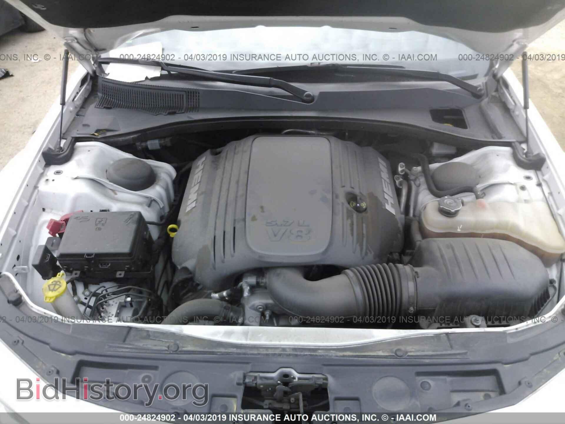 2016 CHRYSLER 300C - VIN: 2C3CCAPT2GH198357 - Фото 10