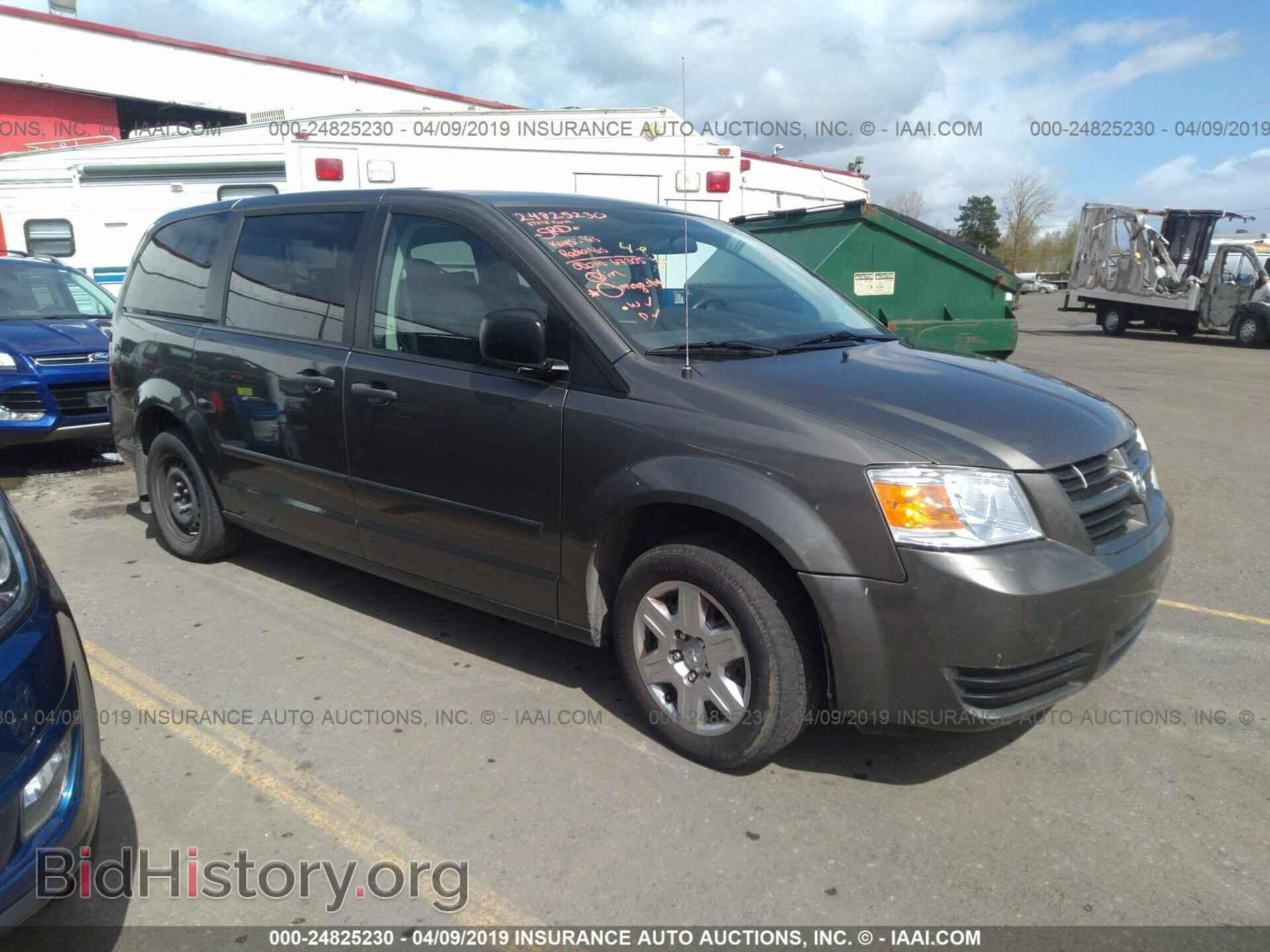 Photo 2D4RN4DE6AR224082 - DODGE GRAND CARAVAN 2010