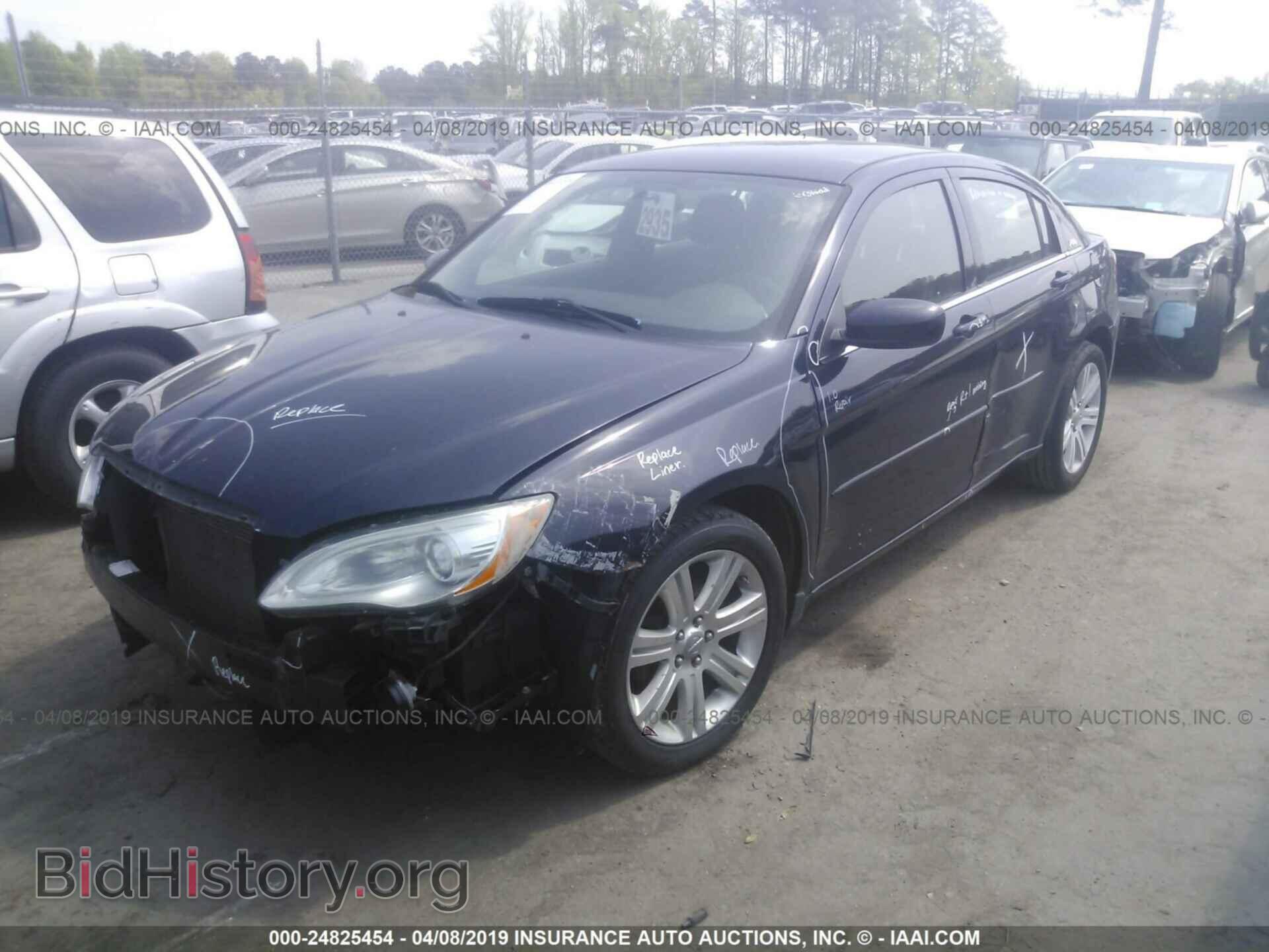 2012 CHRYSLER 200 - VIN: 1C3CCBAG6CN240080 - Фото 2