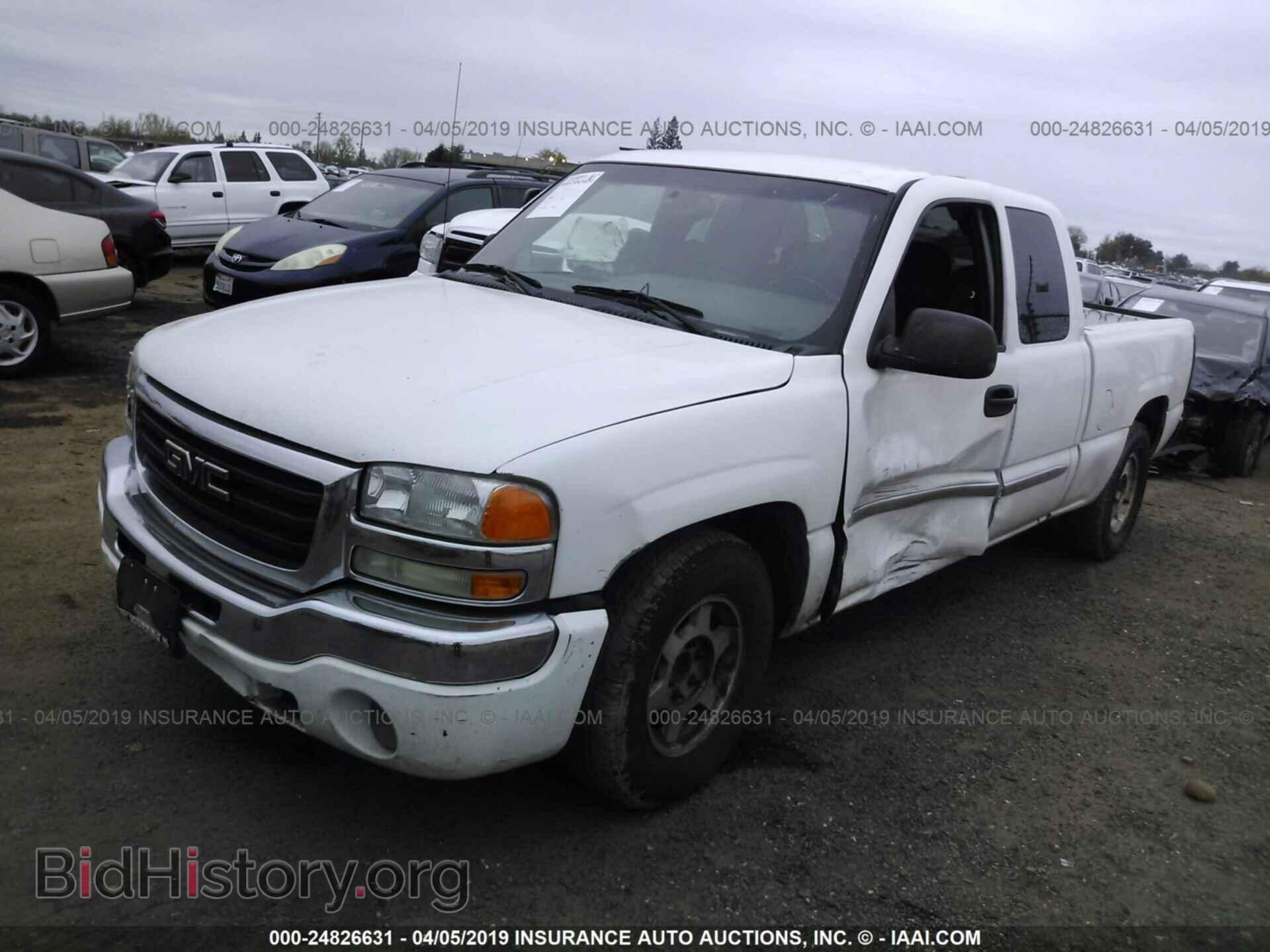 2004 GMC NEW SIERRA - VIN: 2GTEC19T441307763 - Фото 2