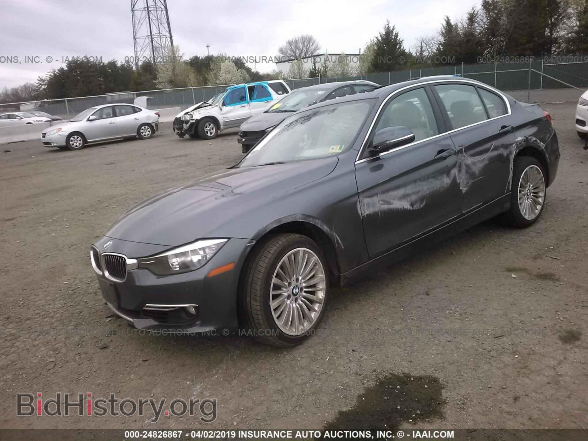 2013 BMW 328 - VIN: WBA3B3C52DF539929 - Фото 2