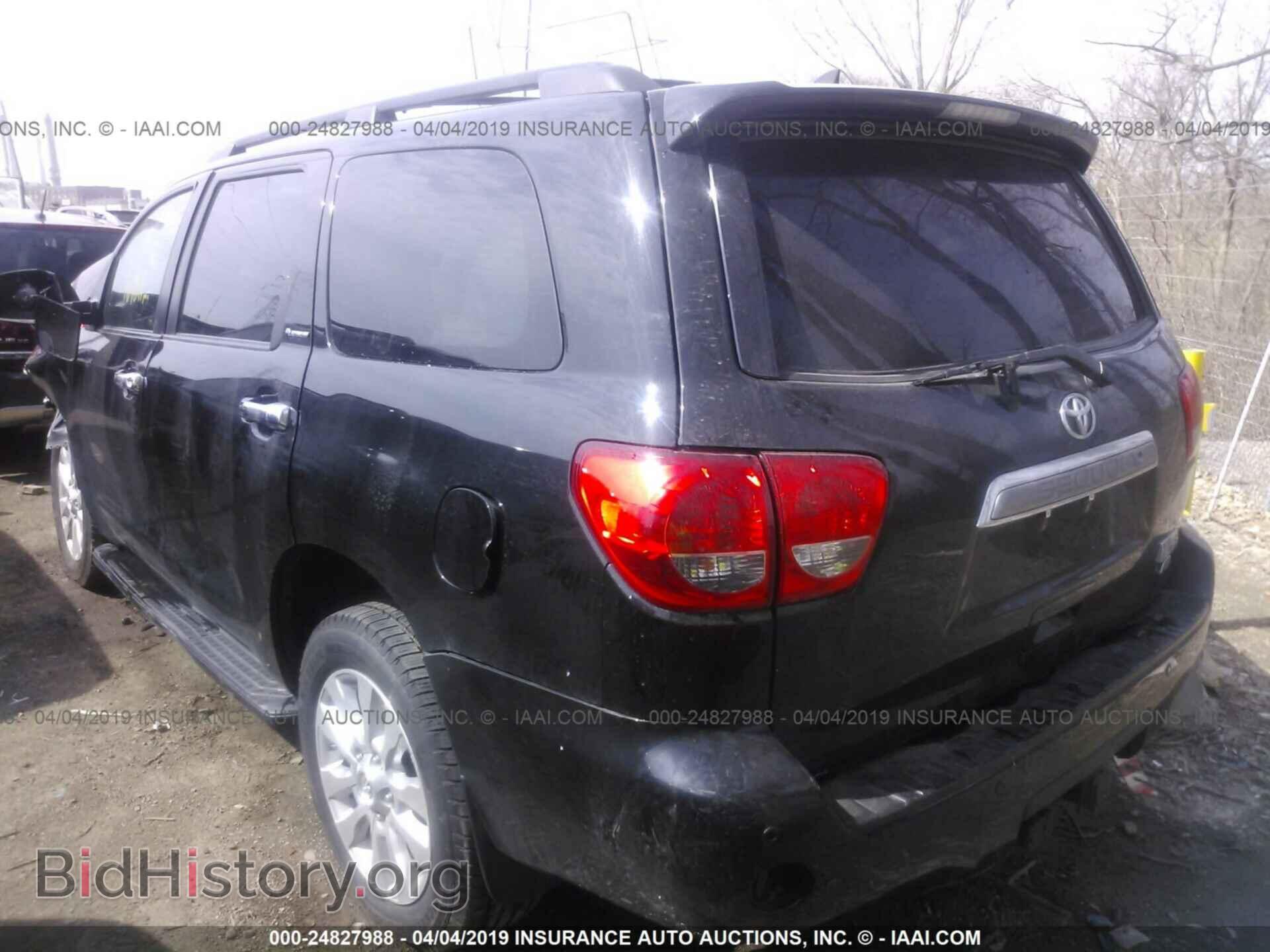 2011 TOYOTA SEQUOIA - VIN: 5TDDW5G14BS045874 - Фото 3