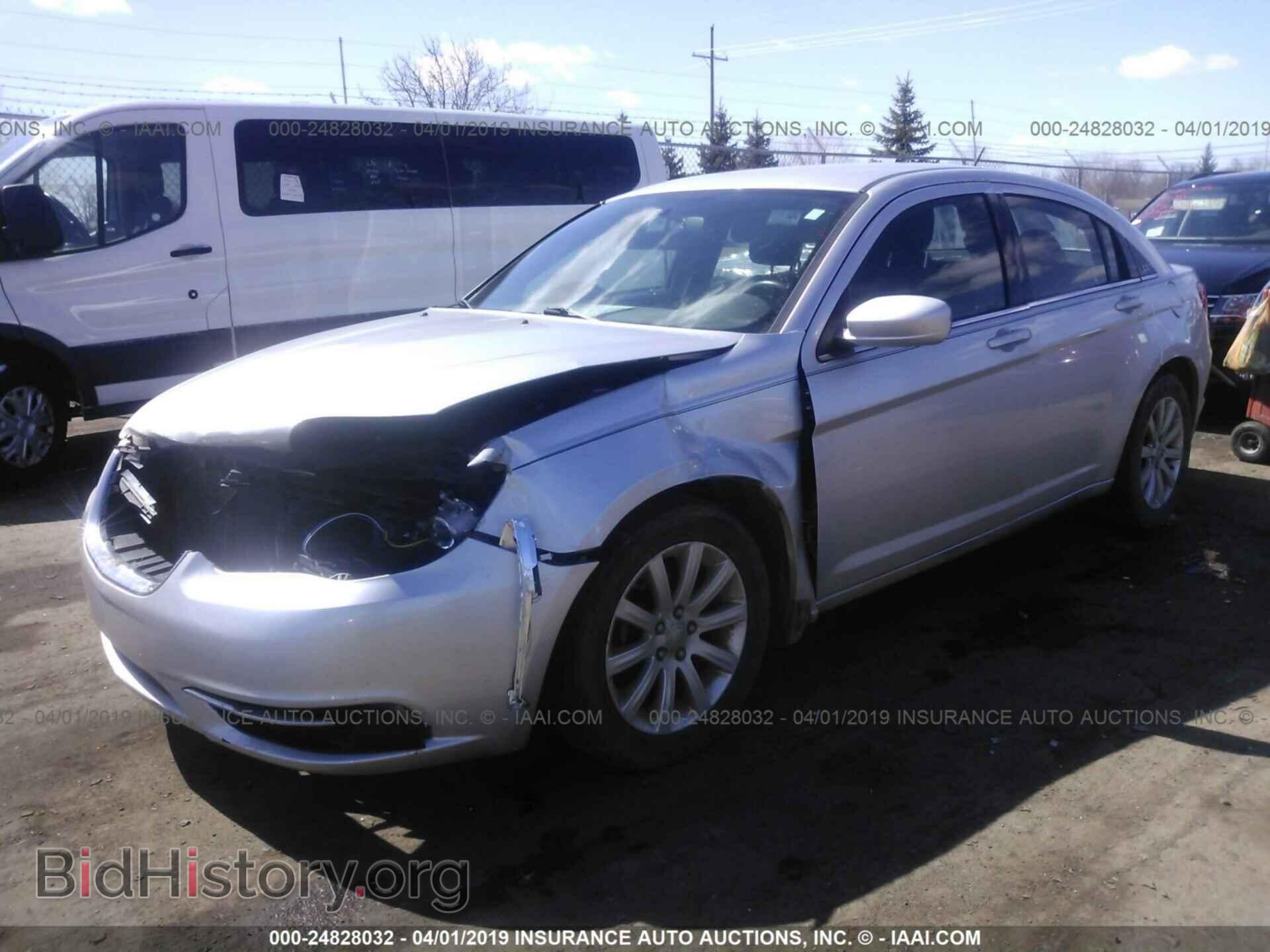 2012 CHRYSLER 200 - VIN: 1C3CCBBB1CN101204 - Фото 2