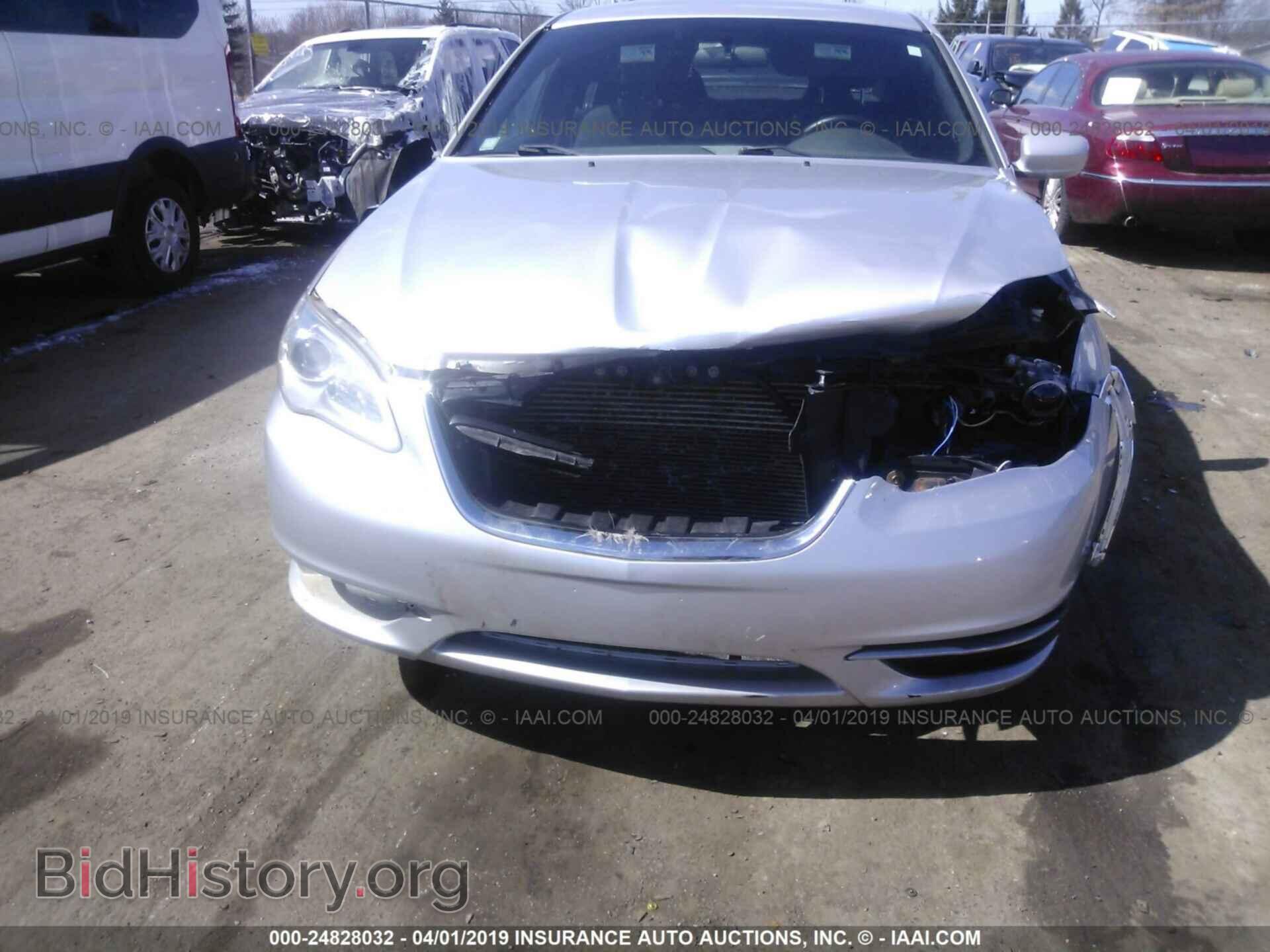 2012 CHRYSLER 200 - VIN: 1C3CCBBB1CN101204 - Фото 6