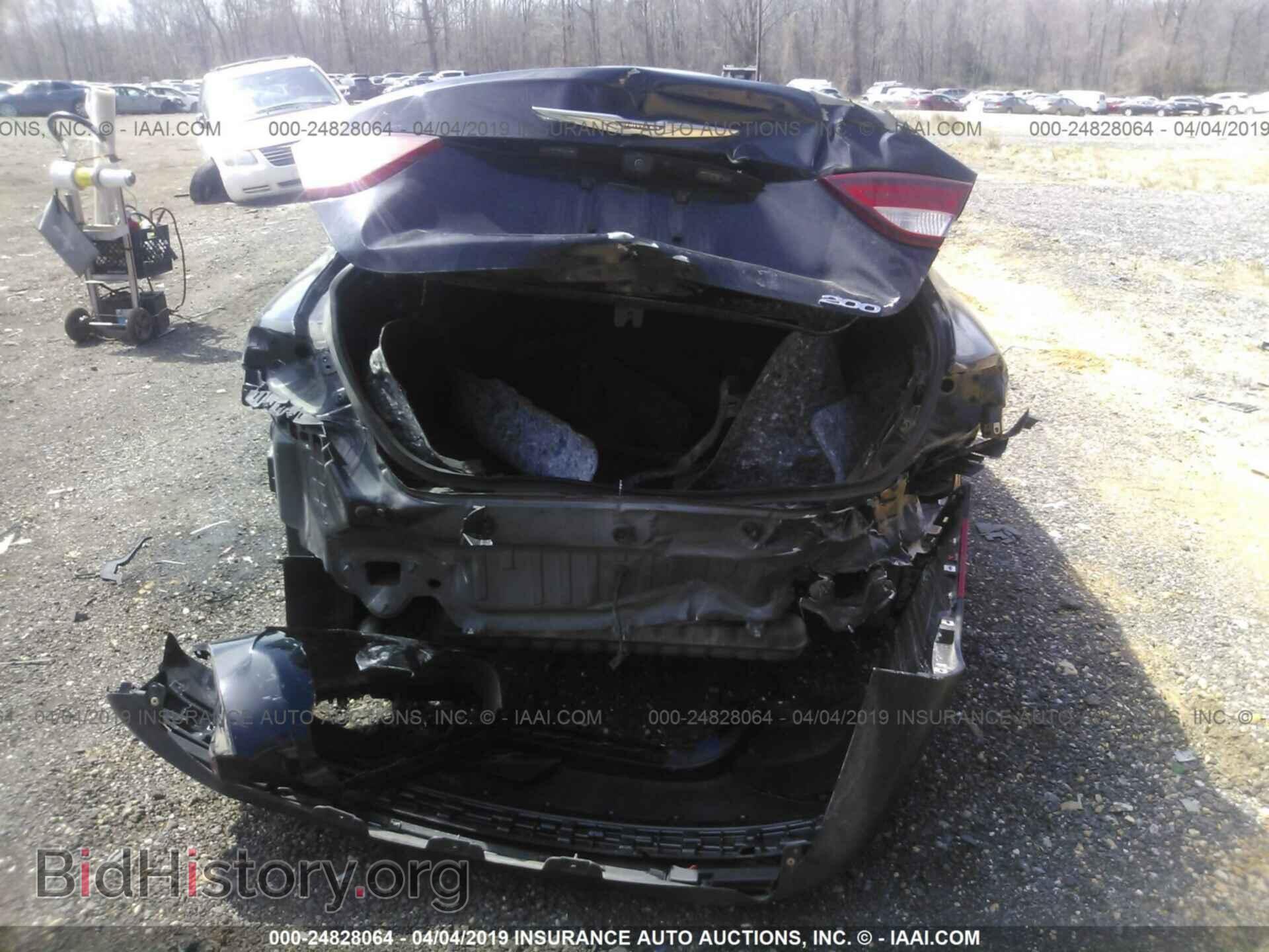 2016 CHRYSLER 200 - VIN: 1C3CCCAB0GN123661 - Фото 6