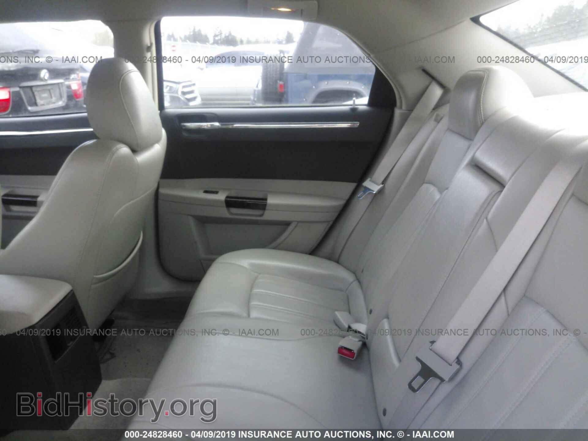 2007 CHRYSLER 300C - VIN: 2C3KA63H67H626382 - Фото 8
