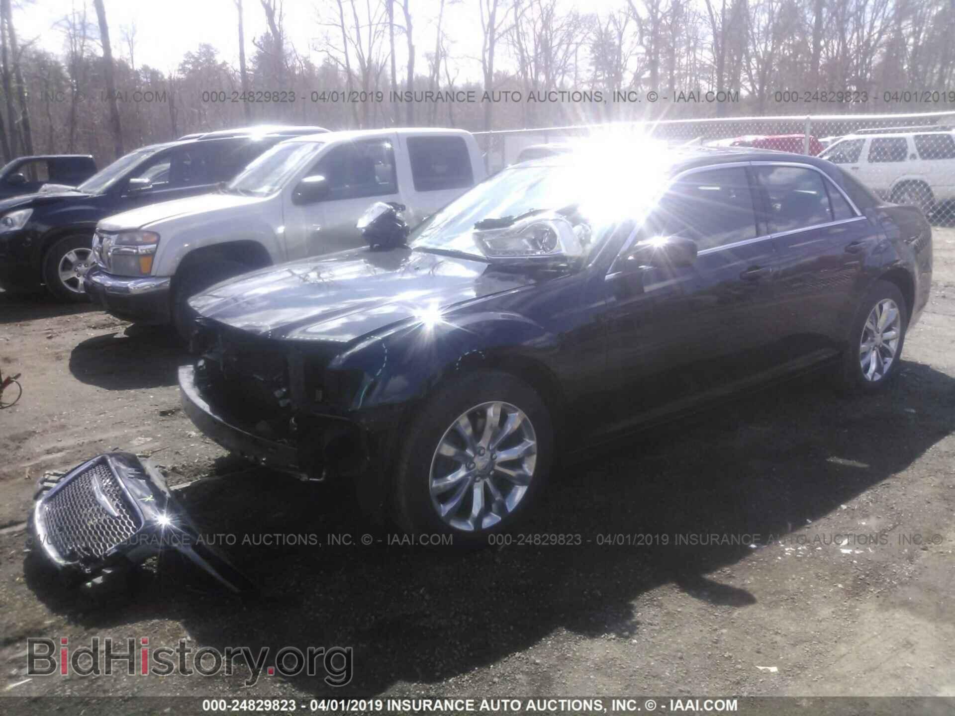 2016 CHRYSLER 300 - VIN: 2C3CCARG7GH248928 - Фото 2
