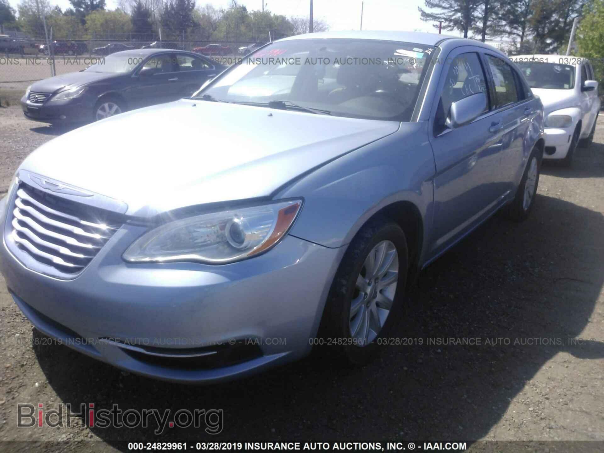 2014 CHRYSLER 200 - VIN: 1C3CCBBB4EN197705 - Фото 2