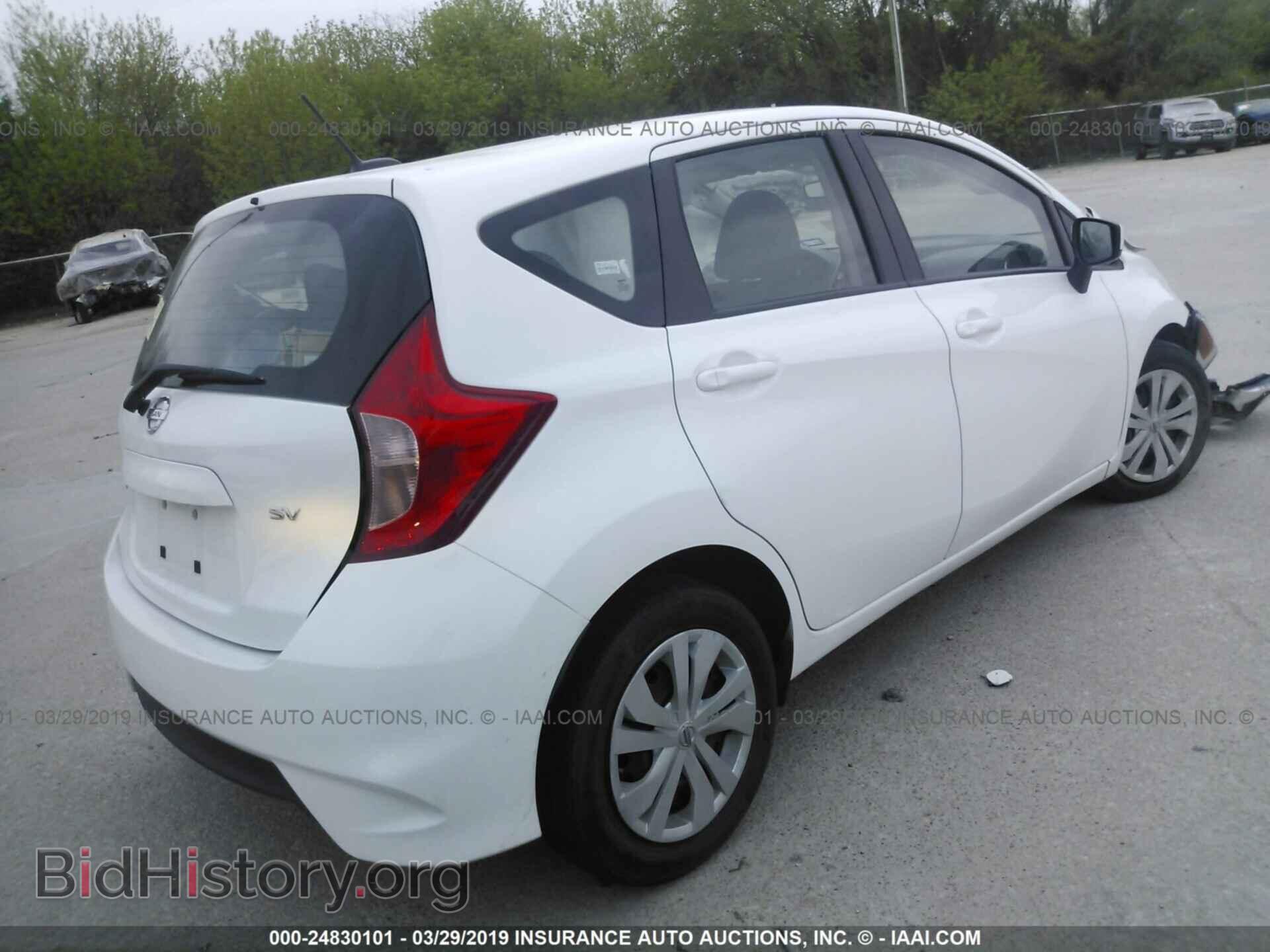 2018 NISSAN VERSA NOTE - VIN: 3N1CE2CP2JL352703 - Фото 4