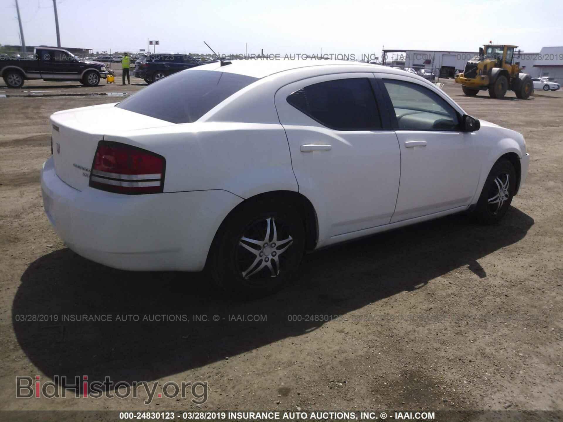 2010 DODGE AVENGER - VIN: 1B3CC4FB7AN139746 - Photo 4