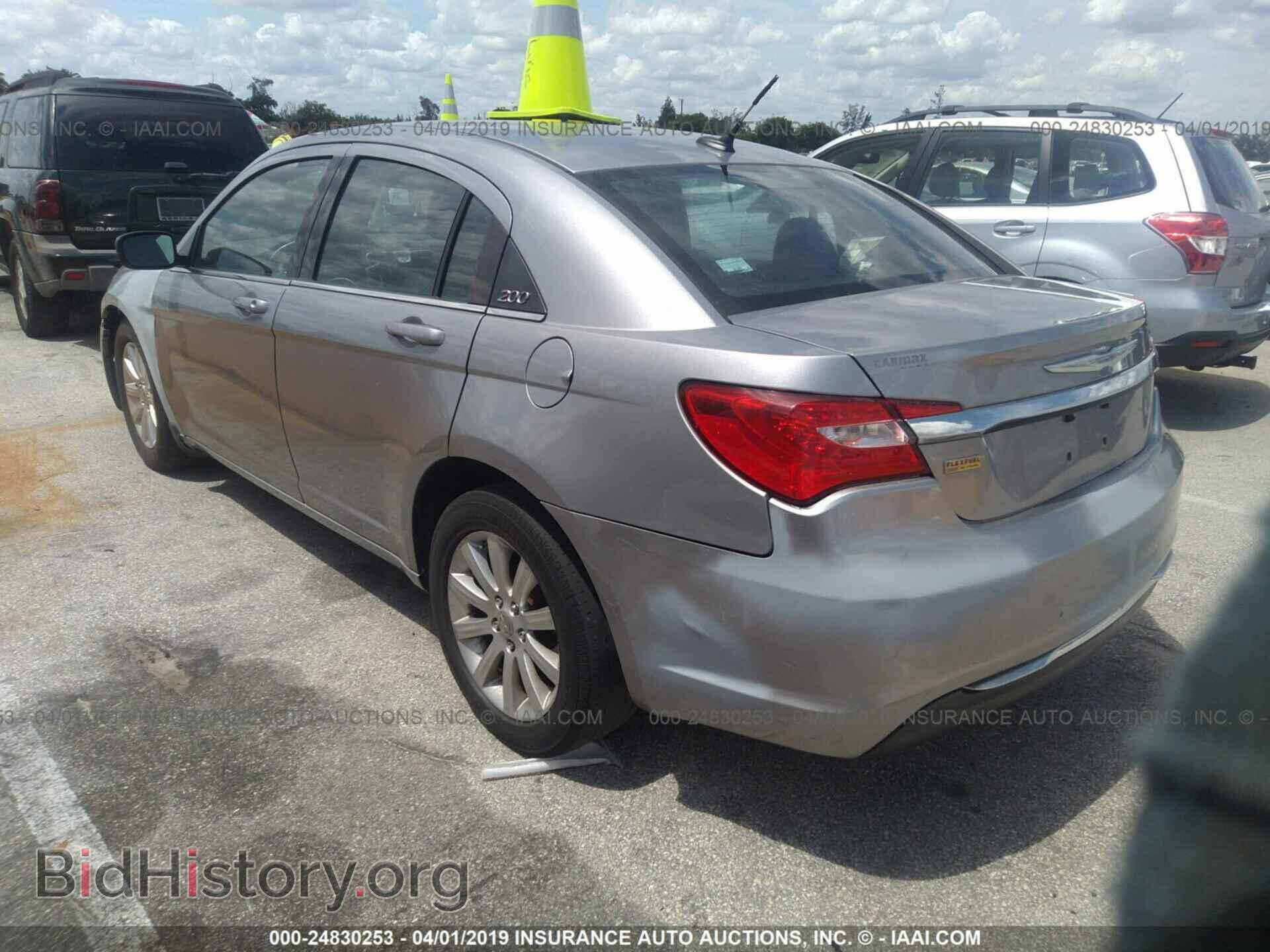 2013 CHRYSLER 200 - VIN: 1C3CCBBG2DN703154 - Фото 3