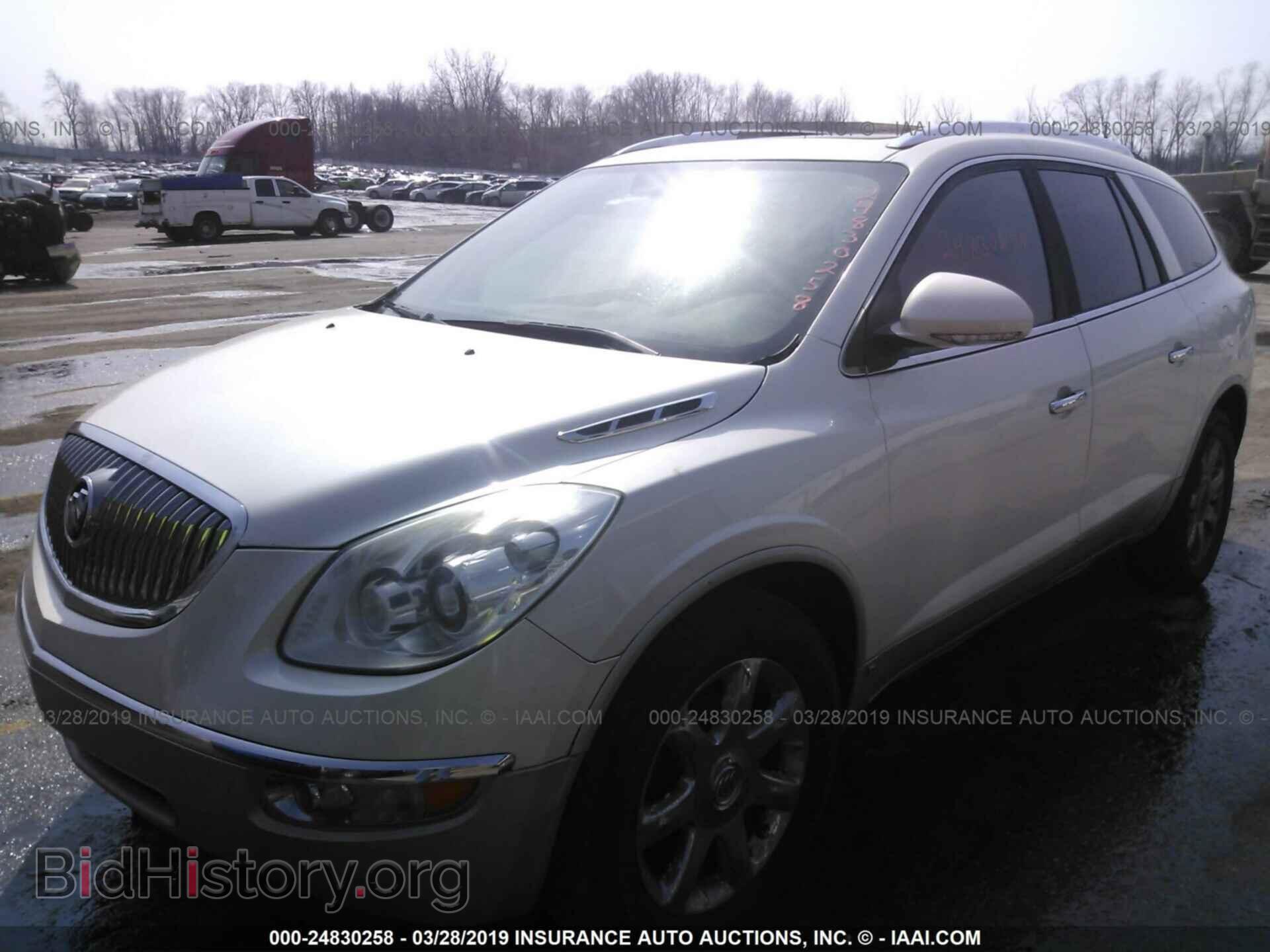 2008 BUICK ENCLAVE - VIN: 5GAEV23758J111064 - Фото 2