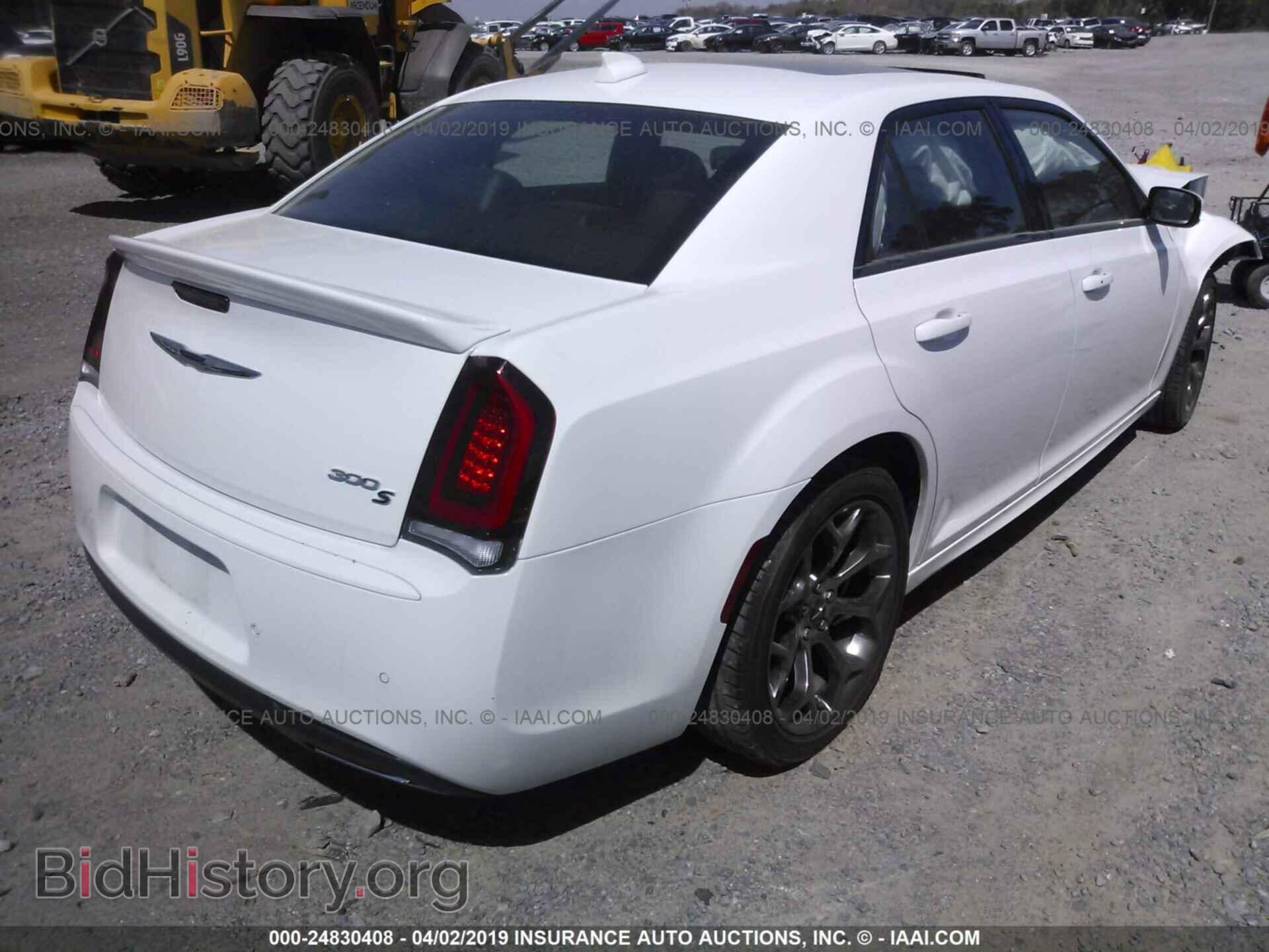 2018 CHRYSLER 300 - VIN: 2C3CCABG4JH244790 - Фото 4