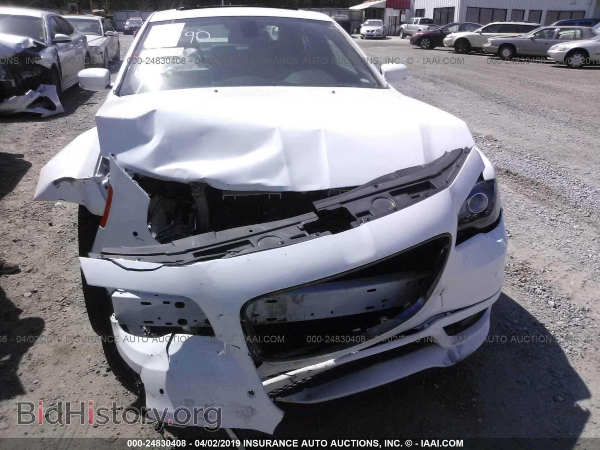 2018 CHRYSLER 300 - VIN: 2C3CCABG4JH244790 - Фото 6