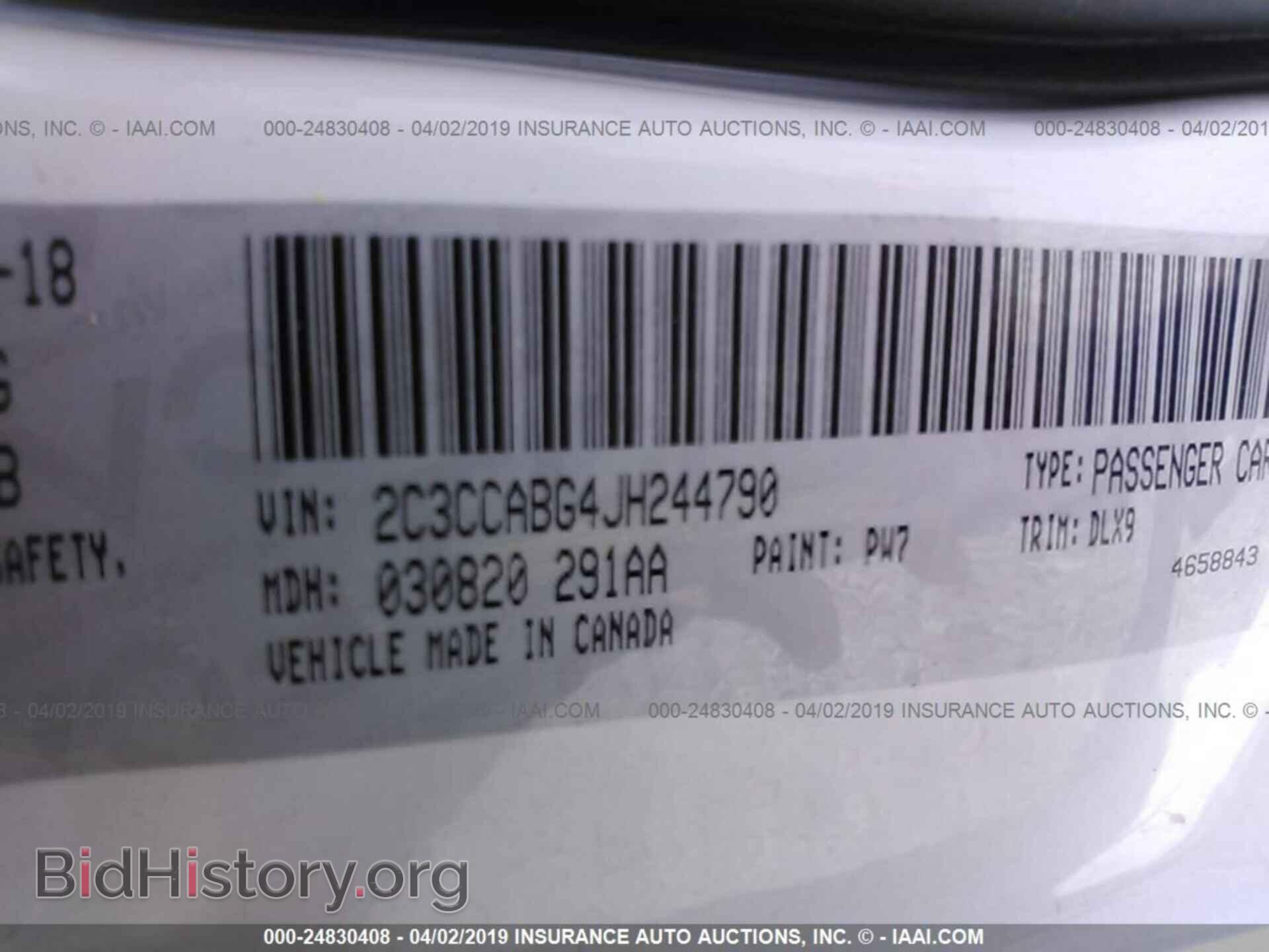 2018 CHRYSLER 300 - VIN: 2C3CCABG4JH244790 - Фото 9