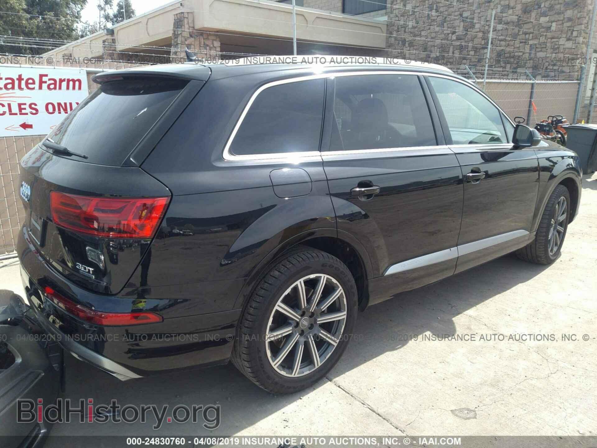 2017 AUDI Q7 - VIN: WA1AAAF78HD015100 - Photo 4
