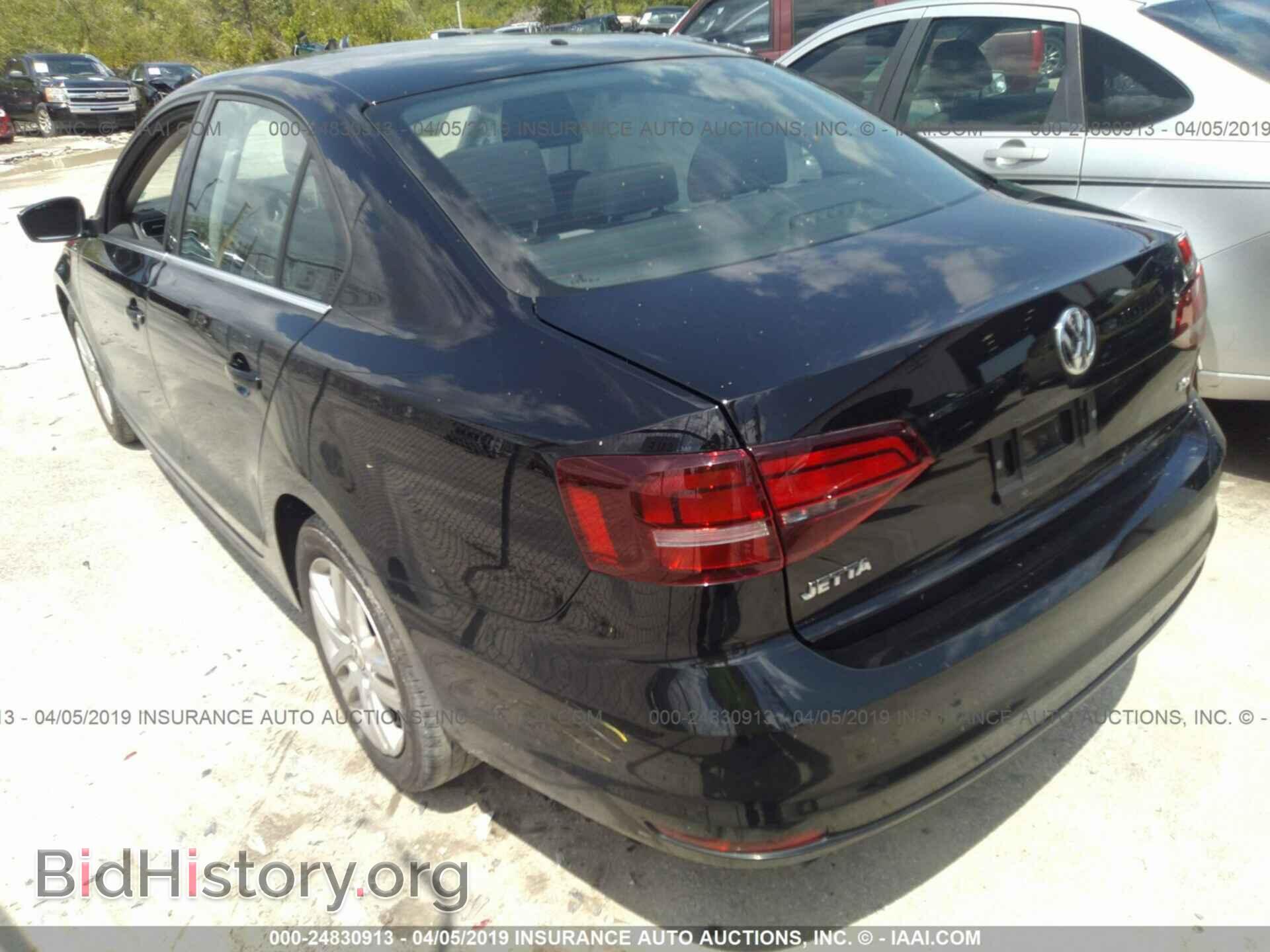 2017 VOLKSWAGEN JETTA - VIN: 3VW2B7AJ2HM210964 - Фото 3