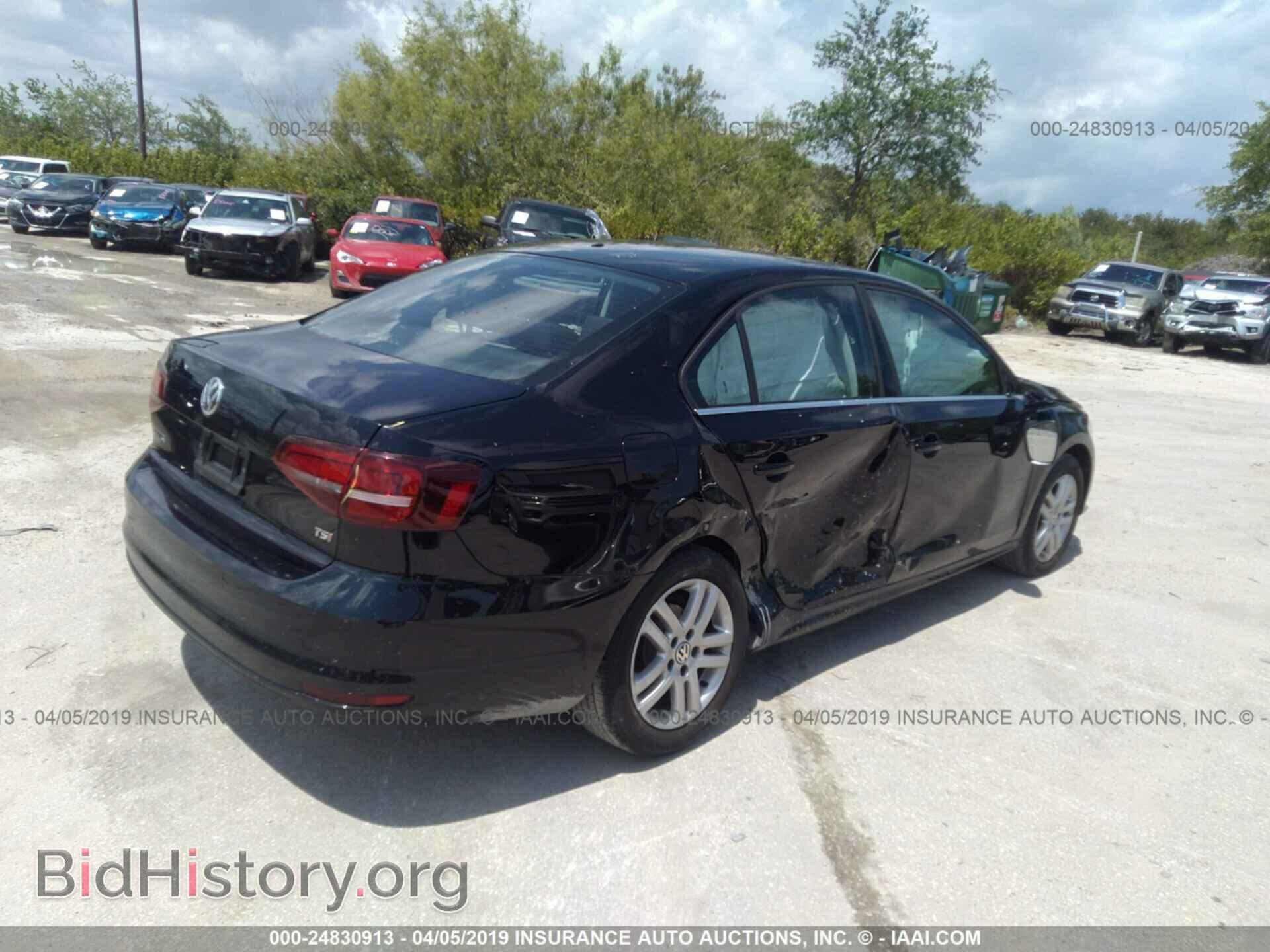 2017 VOLKSWAGEN JETTA - VIN: 3VW2B7AJ2HM210964 - Фото 4