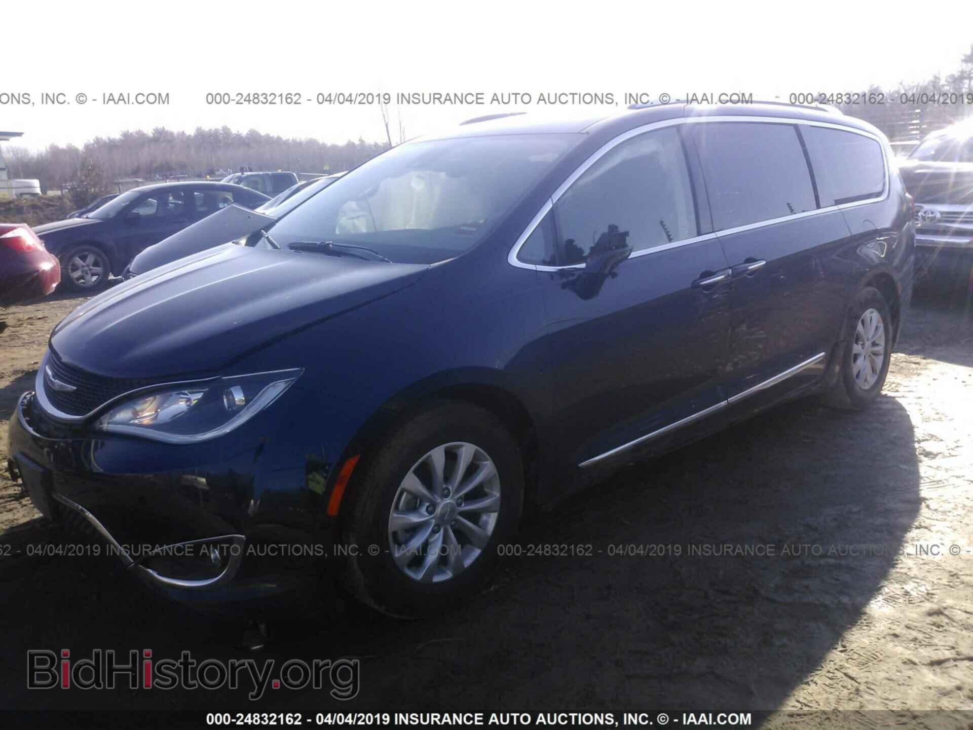 2018 CHRYSLER PACIFICA - VIN: 2C4RC1EG7JR218132 - Фото 2