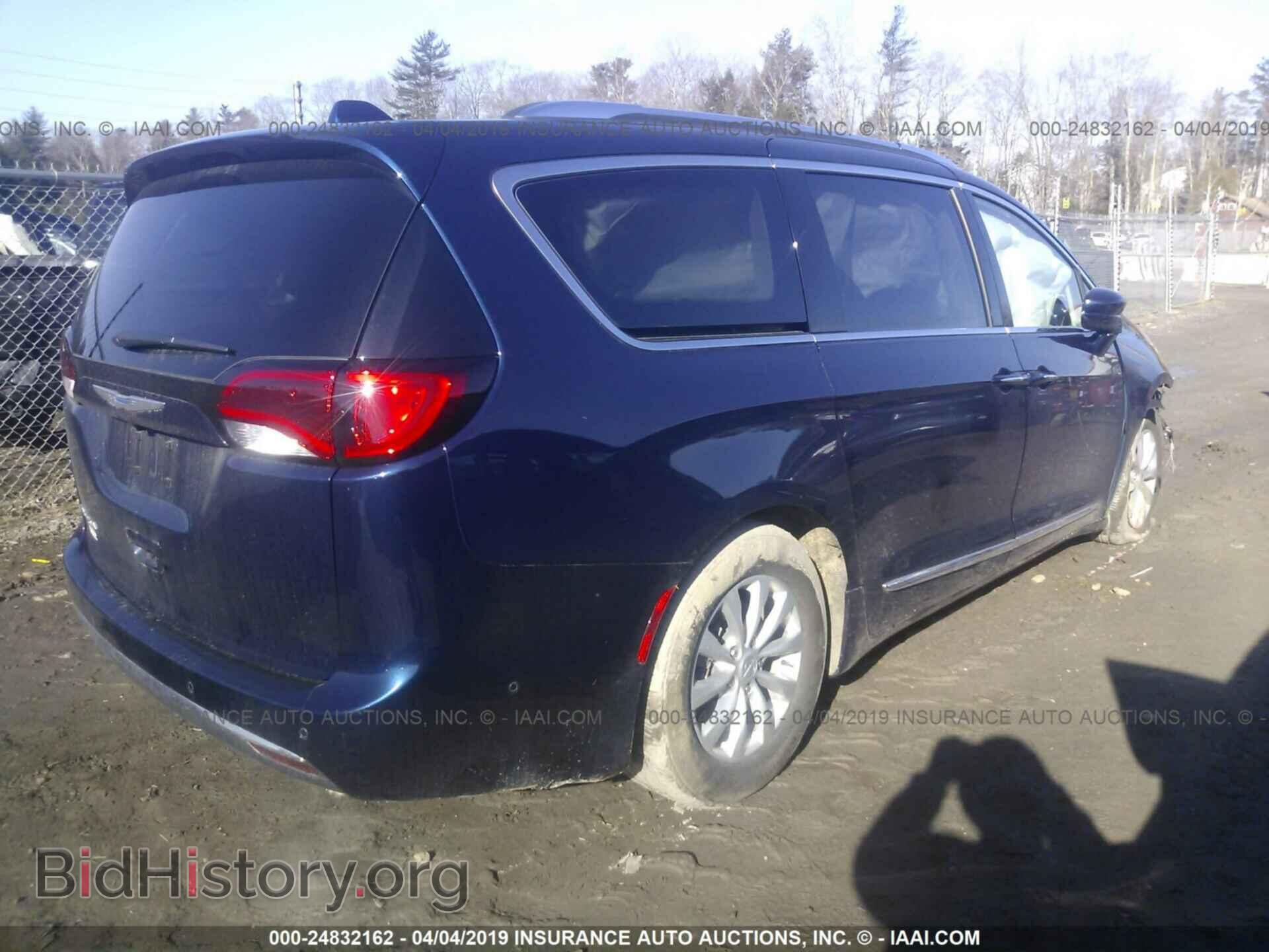 2018 CHRYSLER PACIFICA - VIN: 2C4RC1EG7JR218132 - Фото 4