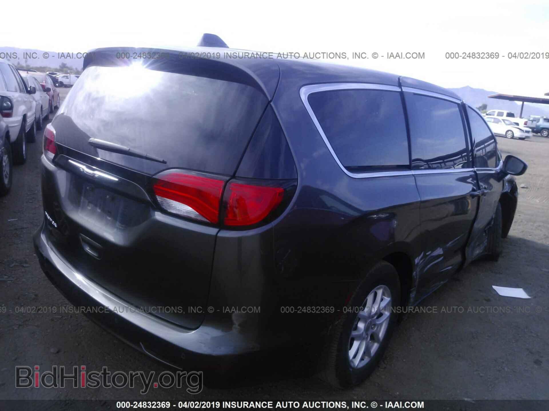 2017 CHRYSLER PACIFICA - VIN: 2C4RC1DG6HR609610 - Фото 4