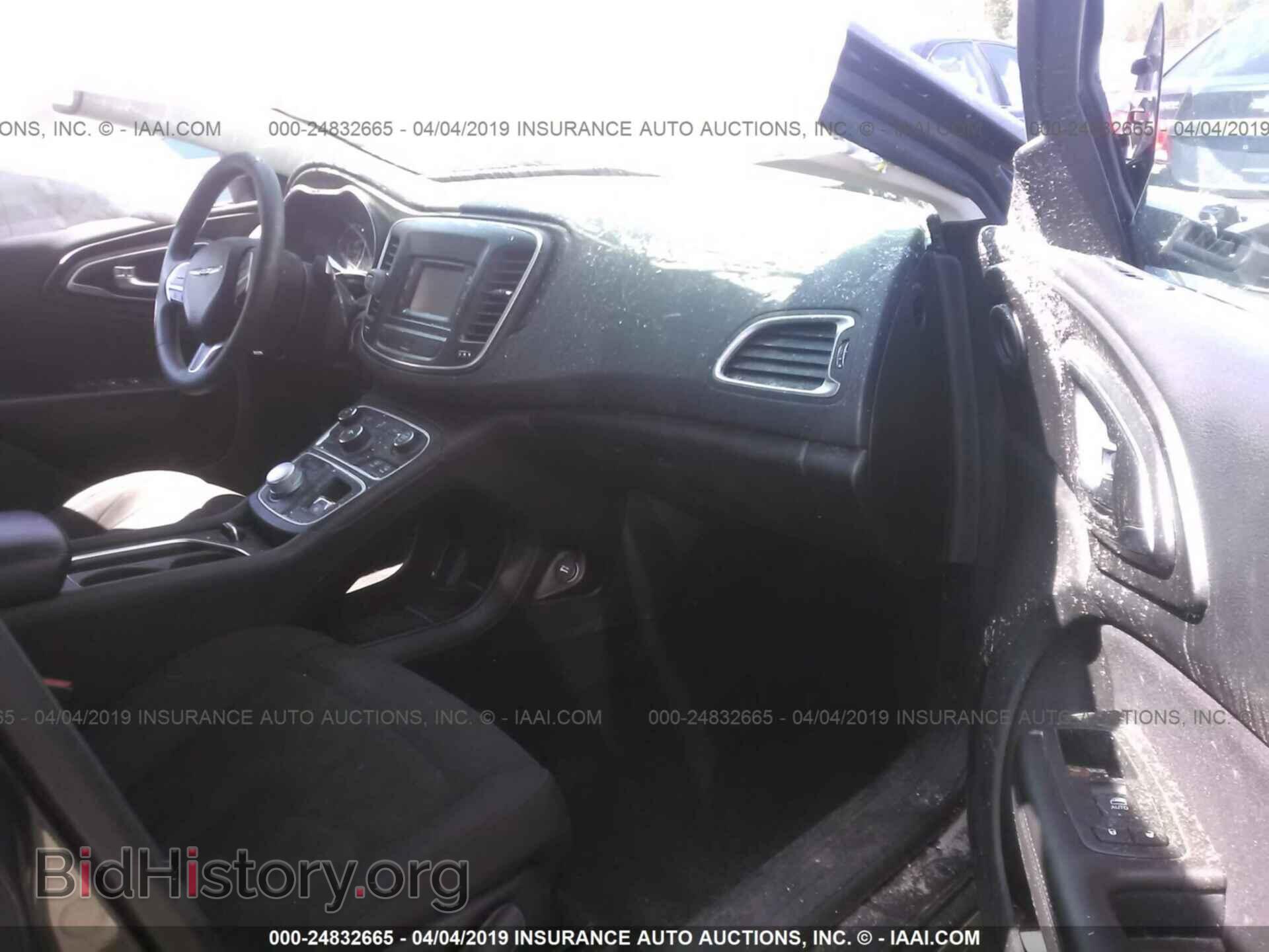 2016 CHRYSLER 200 - VIN: 1C3CCCAB4GN140933 - Фото 5